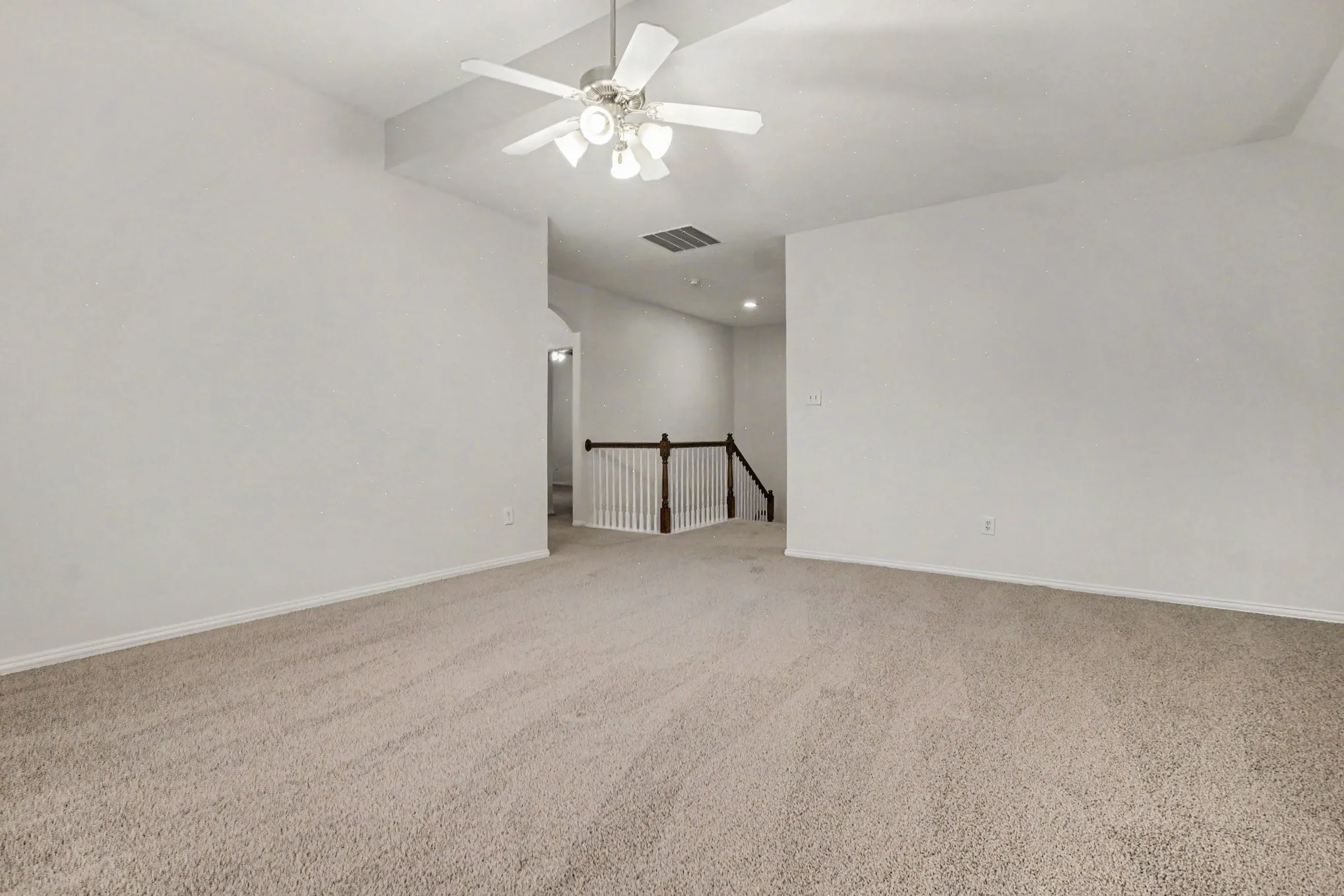 Single Family Residence For Sale in Denton County , 4111 Creek Hill Lane, Corinth, Texas 76208, 4 Bedroom, 3 Bathroom, 2 Garage spaces, 3,054 Sqft, built in 2003, mls#21311560, Real Estate Agent in Corinth, Homes For Sale in Denton county, Homes For Sale in Corinth, Realtor in Corinth Texas, Real Estate Brokerage Independent Realty Texas, Luminita Cordes Realtor