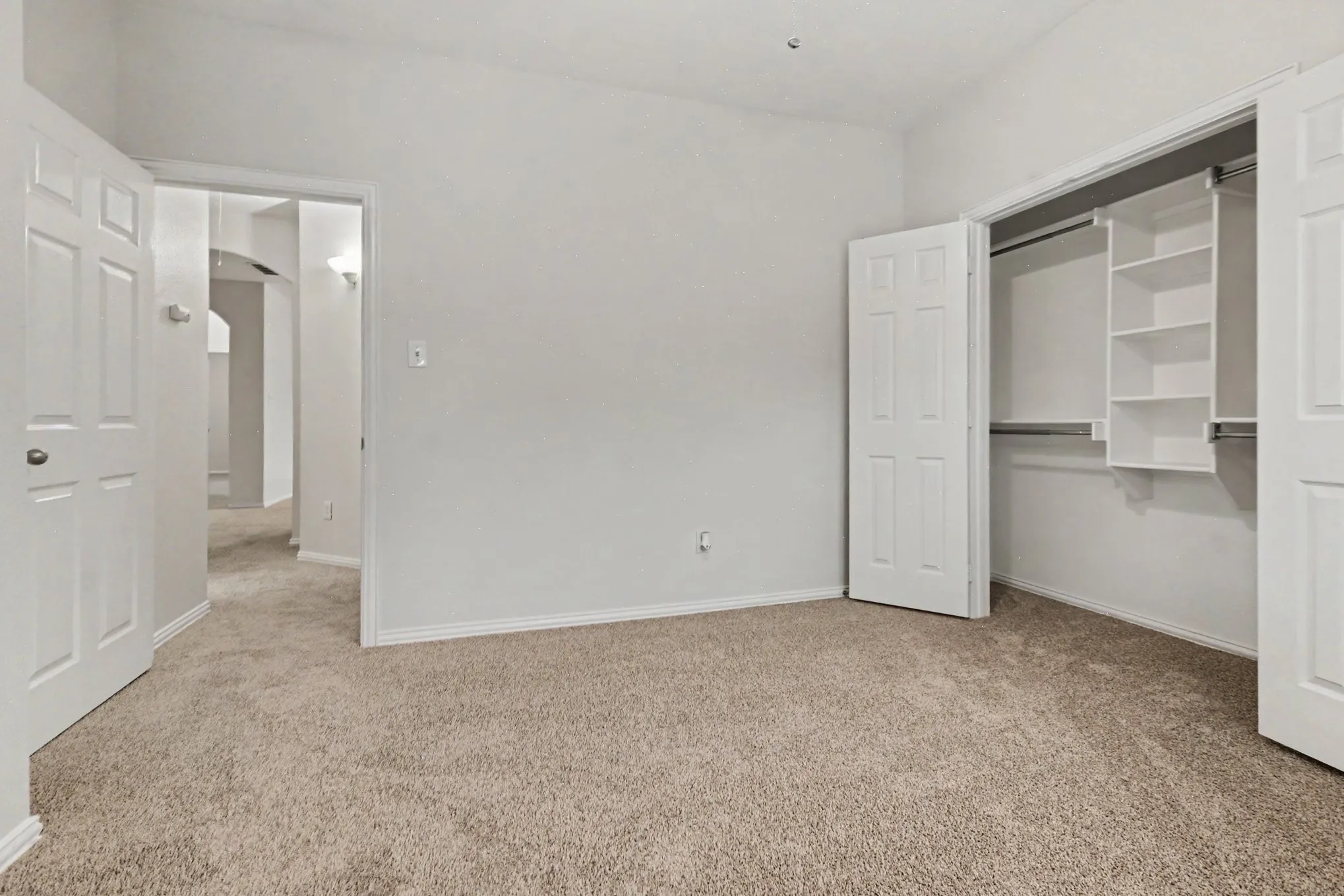 Single Family Residence For Sale in Denton County , 4111 Creek Hill Lane, Corinth, Texas 76208, 4 Bedroom, 3 Bathroom, 2 Garage spaces, 3,054 Sqft, built in 2003, mls#21311560, Real Estate Agent in Corinth, Homes For Sale in Denton county, Homes For Sale in Corinth, Realtor in Corinth Texas, Real Estate Brokerage Independent Realty Texas, Luminita Cordes Realtor