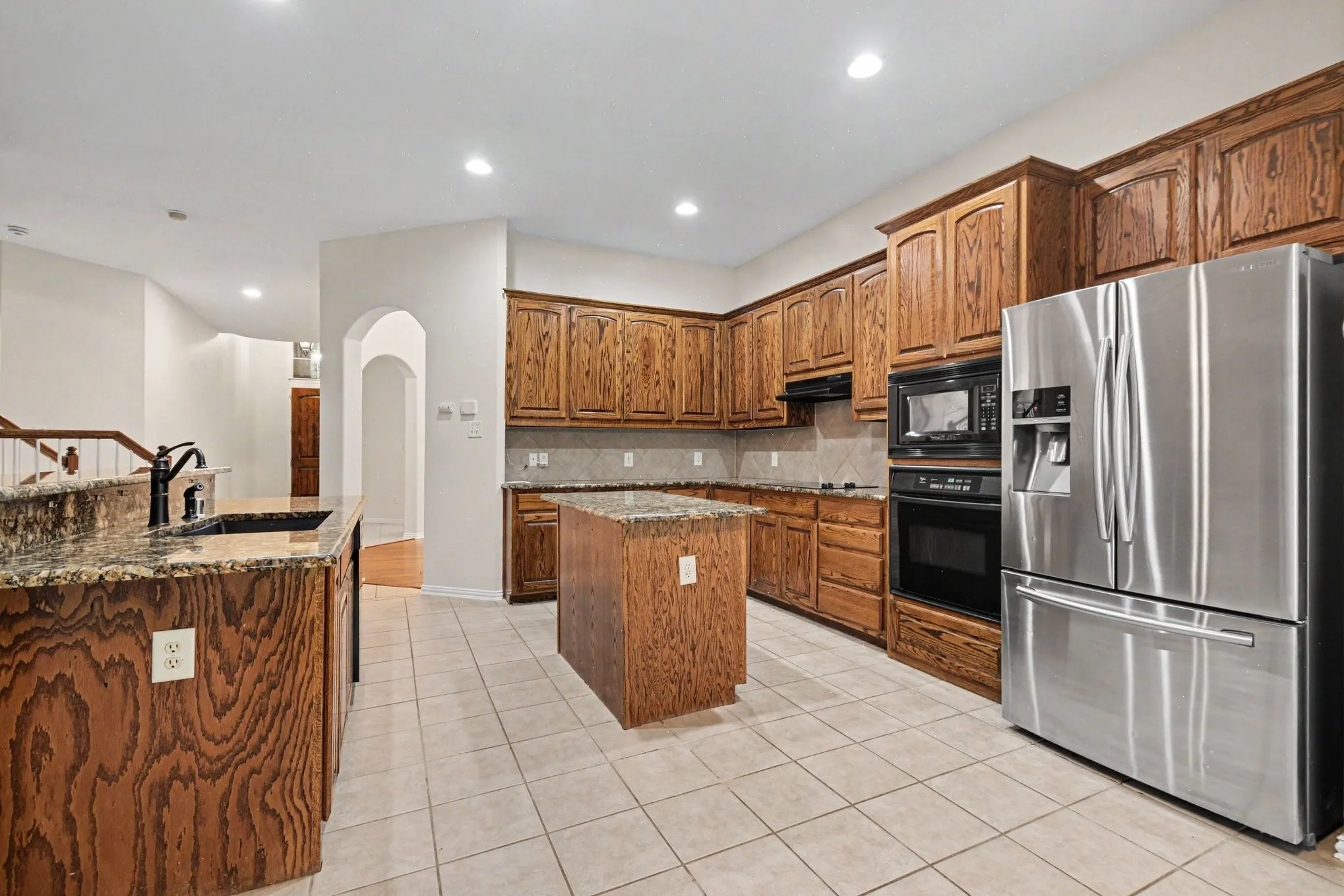 Single Family Residence For Sale in Denton County , 4111 Creek Hill Lane, Corinth, Texas 76208, 4 Bedroom, 3 Bathroom, 2 Garage spaces, 3,054 Sqft, built in 2003, mls#21311560, Real Estate Agent in Corinth, Homes For Sale in Denton county, Homes For Sale in Corinth, Realtor in Corinth Texas, Real Estate Brokerage Independent Realty Texas, Luminita Cordes Realtor
