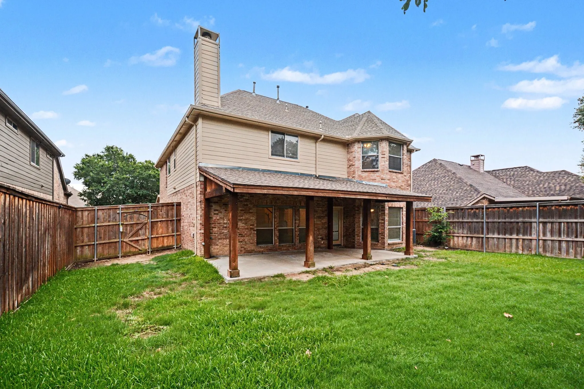 Single Family Residence For Sale in Denton County , 4111 Creek Hill Lane, Corinth, Texas 76208, 4 Bedroom, 3 Bathroom, 2 Garage spaces, 3,054 Sqft, built in 2003, mls#21311560, Real Estate Agent in Corinth, Homes For Sale in Denton county, Homes For Sale in Corinth, Realtor in Corinth Texas, Real Estate Brokerage Independent Realty Texas, Luminita Cordes Realtor