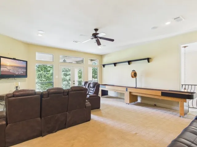 Single Family Residence For Sale in Henderson County , 299 Saint Andrews Drive, Mabank, Texas 75156, 4 Bedroom, 6 Bathroom, 4 Garage spaces, 5,991 Sqft, built in 2007, mls#21311722, Real Estate Agent in Mabank, Homes For Sale in Henderson county, Homes For Sale in Mabank, Realtor in Mabank Texas, Real Estate Brokerage Independent Realty Texas, Luminita Cordes Realtor