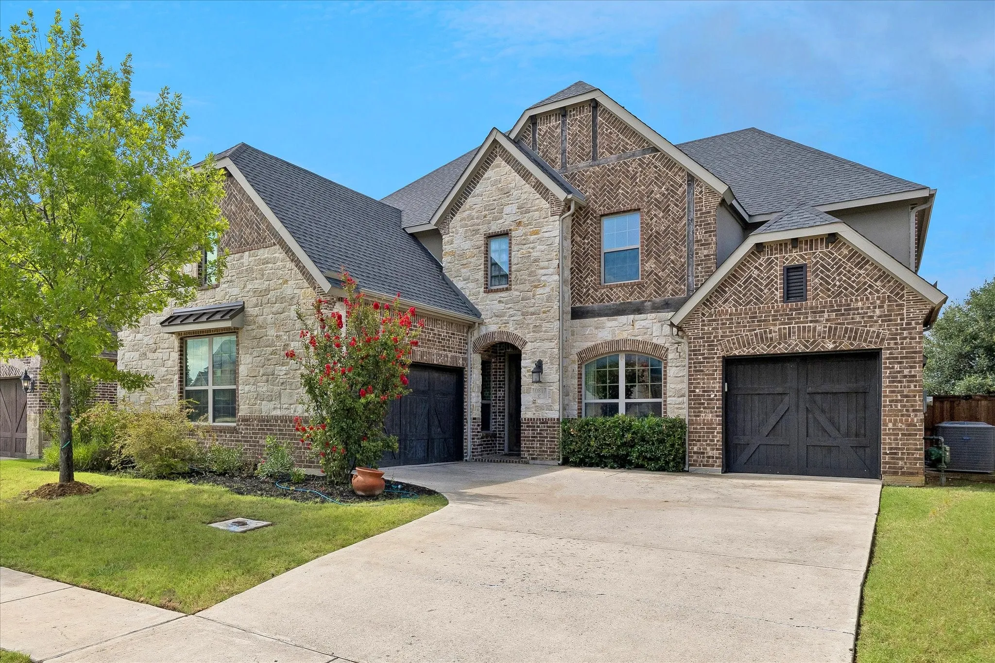 Single Family Residence For Sale in Denton County , 10817 Pedernales Falls Drive, Flower Mound, Texas 76226, 6 Bedroom, 4 Bathroom, 3 Garage spaces, 3,707 Sqft, built in 2015, mls#21310328, Real Estate Agent in Flower Mound, Homes For Sale in Denton county, Homes For Sale in Flower Mound, Realtor in Flower Mound Texas, Real Estate Brokerage Independent Realty Texas, Luminita Cordes Realtor