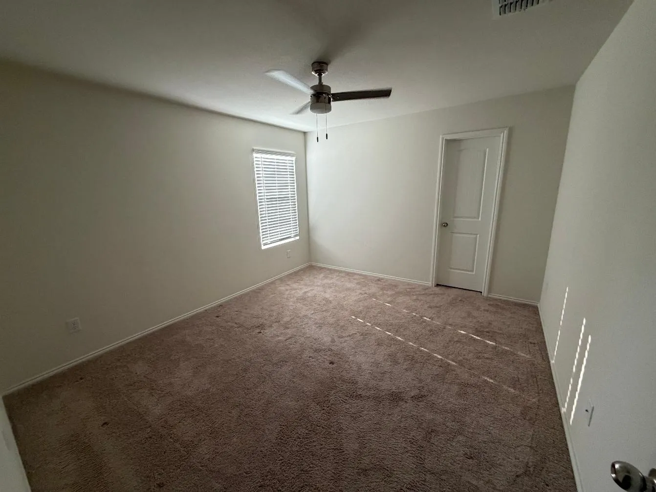 Single Family Residence For Rent in Collin County , 702 Slocum Way, Princeton, Texas 75407, 2 Bedroom, 1 Bathroom, 2 Garage spaces, 1,012 Sqft, built in 2020, mls#21311943, Real Estate Agent in Princeton, Homes For Rent in Collin county, Homes For Rent in Princeton, Realtor in Princeton Texas, Real Estate Brokerage Independent Realty Texas, Luminita Cordes Realtor