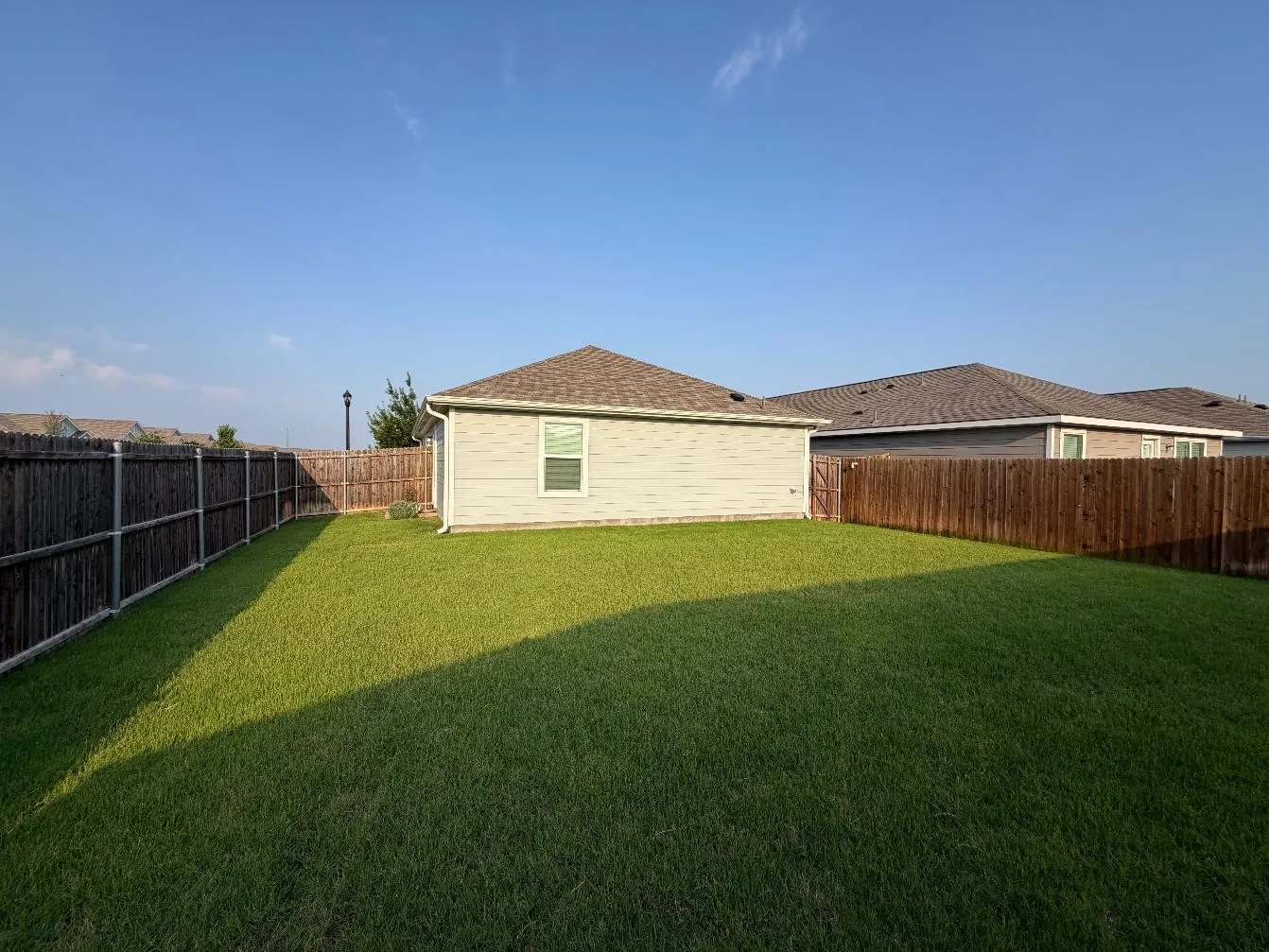 Single Family Residence For Rent in Collin County , 702 Slocum Way, Princeton, Texas 75407, 2 Bedroom, 1 Bathroom, 2 Garage spaces, 1,012 Sqft, built in 2020, mls#21311943, Real Estate Agent in Princeton, Homes For Rent in Collin county, Homes For Rent in Princeton, Realtor in Princeton Texas, Real Estate Brokerage Independent Realty Texas, Luminita Cordes Realtor
