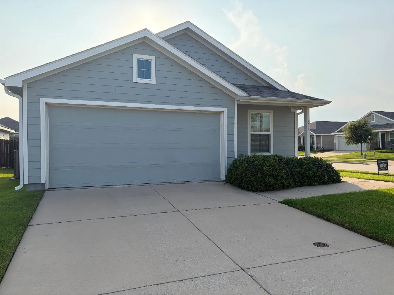 Single Family Residence For Rent in Collin County , 702 Slocum Way, Princeton, Texas 75407, 2 Bedroom, 1 Bathroom, 2 Garage spaces, 1,012 Sqft, built in 2020, mls#21311943, Real Estate Agent in Princeton, Homes For Rent in Collin county, Homes For Rent in Princeton, Realtor in Princeton Texas, Real Estate Brokerage Independent Realty Texas, Luminita Cordes Realtor