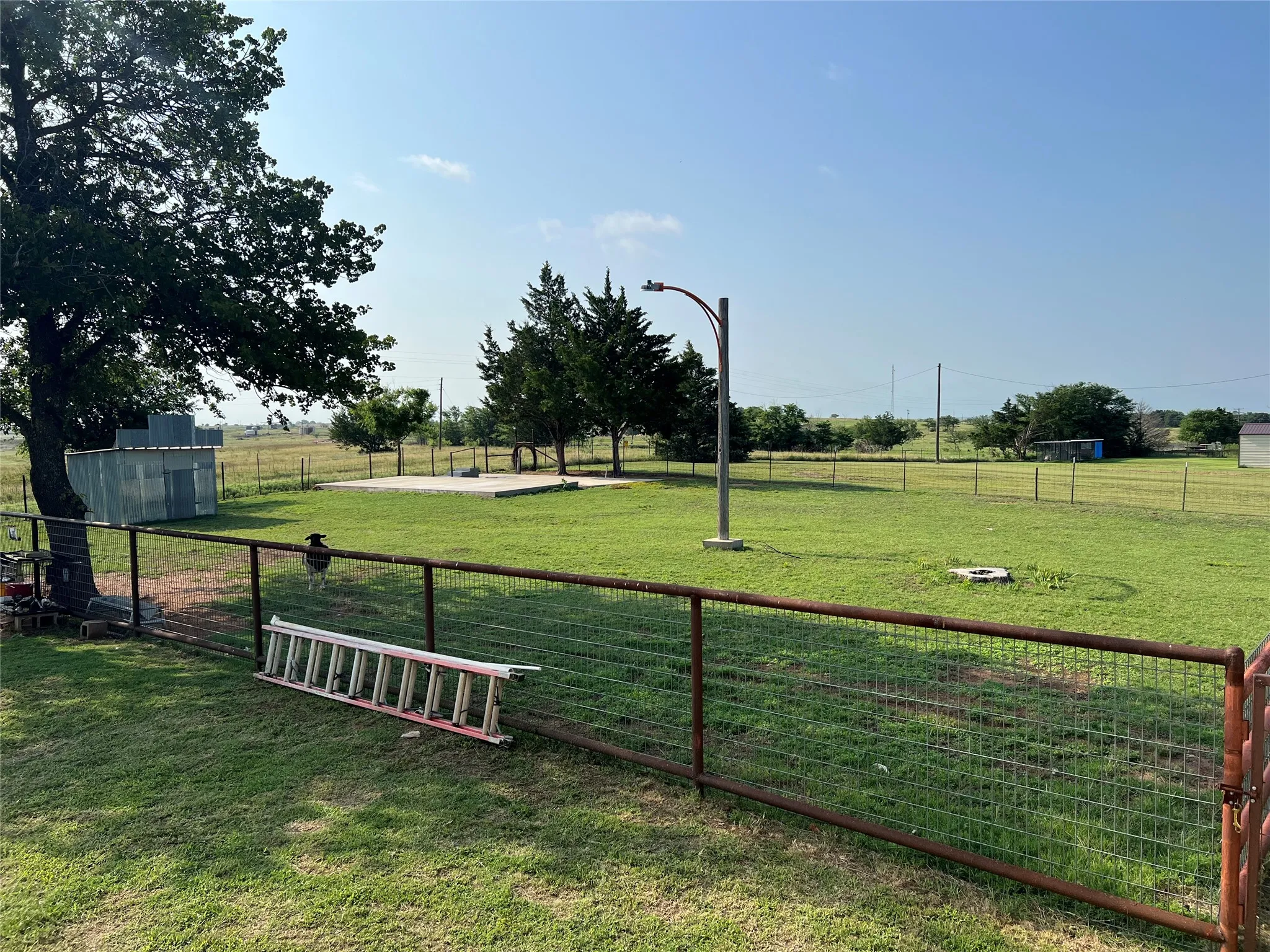 Single Family Residence For Sale in Montague County , 12165 Fm 103, Nocona, Texas 76255, 2 Bedroom, 2 Bathroom, Garage spaces, 825 Sqft, built in 0, mls#21311946, Real Estate Agent in Nocona, Homes For Sale in Montague county, Homes For Sale in Nocona, Realtor in Nocona Texas, Real Estate Brokerage Independent Realty Texas, Luminita Cordes Realtor