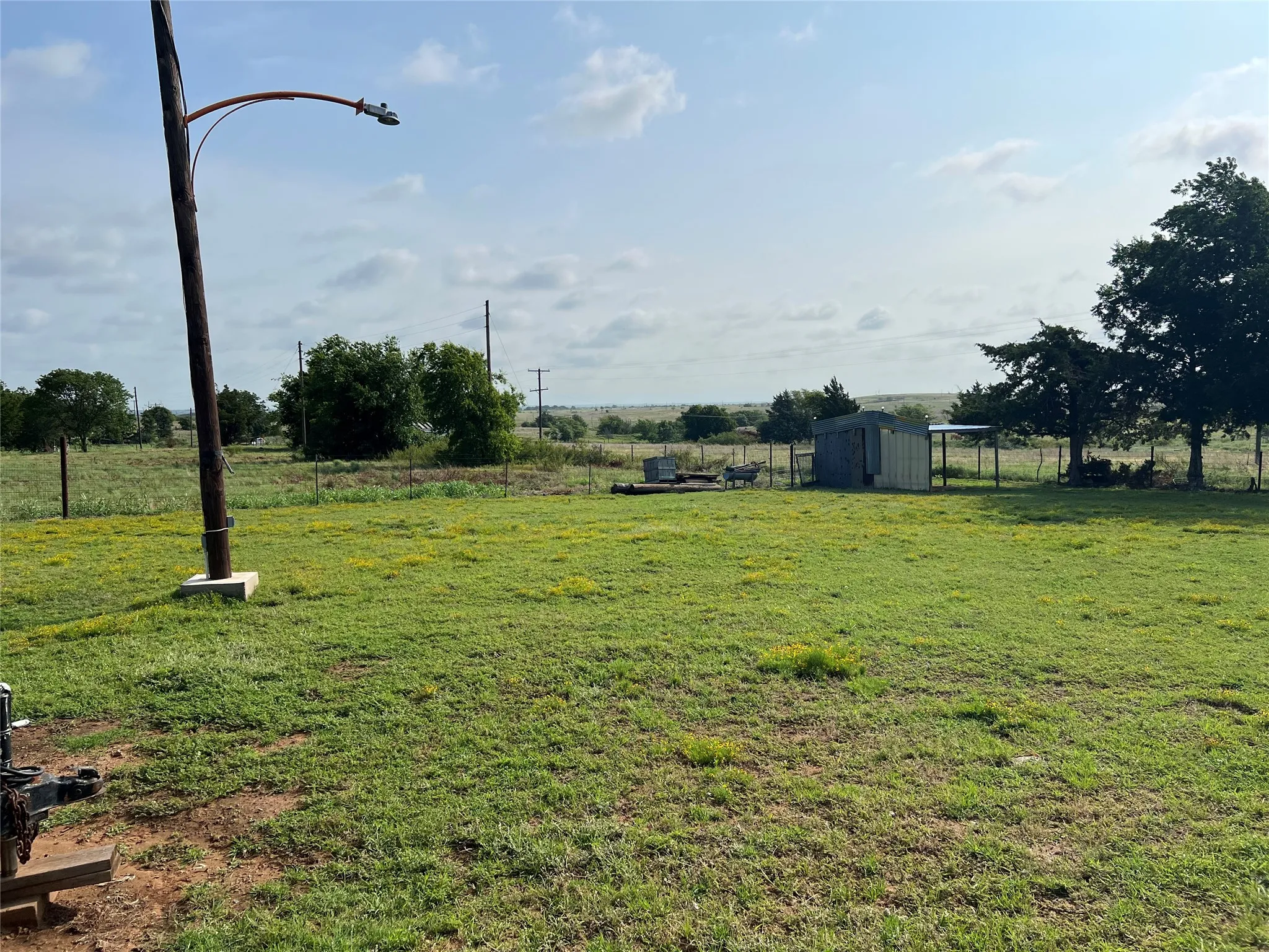 Single Family Residence For Sale in Montague County , 12165 Fm 103, Nocona, Texas 76255, 2 Bedroom, 2 Bathroom, Garage spaces, 825 Sqft, built in 0, mls#21311946, Real Estate Agent in Nocona, Homes For Sale in Montague county, Homes For Sale in Nocona, Realtor in Nocona Texas, Real Estate Brokerage Independent Realty Texas, Luminita Cordes Realtor