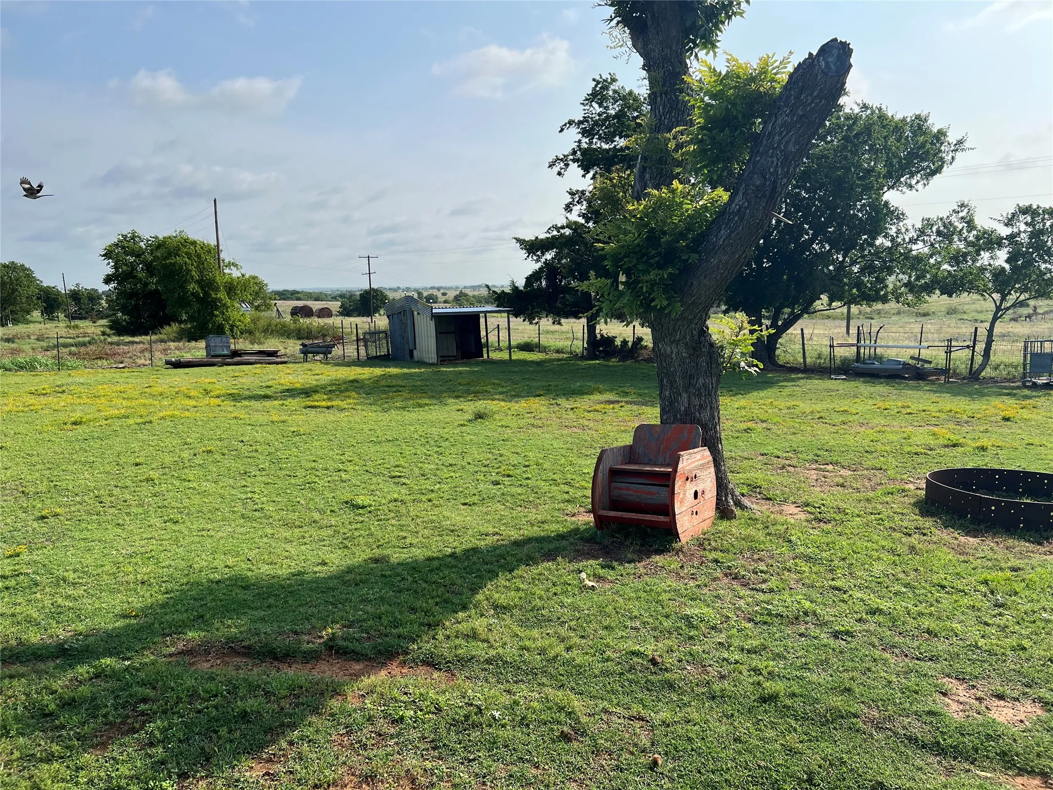 Single Family Residence For Sale in Montague County , 12165 Fm 103, Nocona, Texas 76255, 2 Bedroom, 2 Bathroom, Garage spaces, 825 Sqft, built in 0, mls#21311946, Real Estate Agent in Nocona, Homes For Sale in Montague county, Homes For Sale in Nocona, Realtor in Nocona Texas, Real Estate Brokerage Independent Realty Texas, Luminita Cordes Realtor