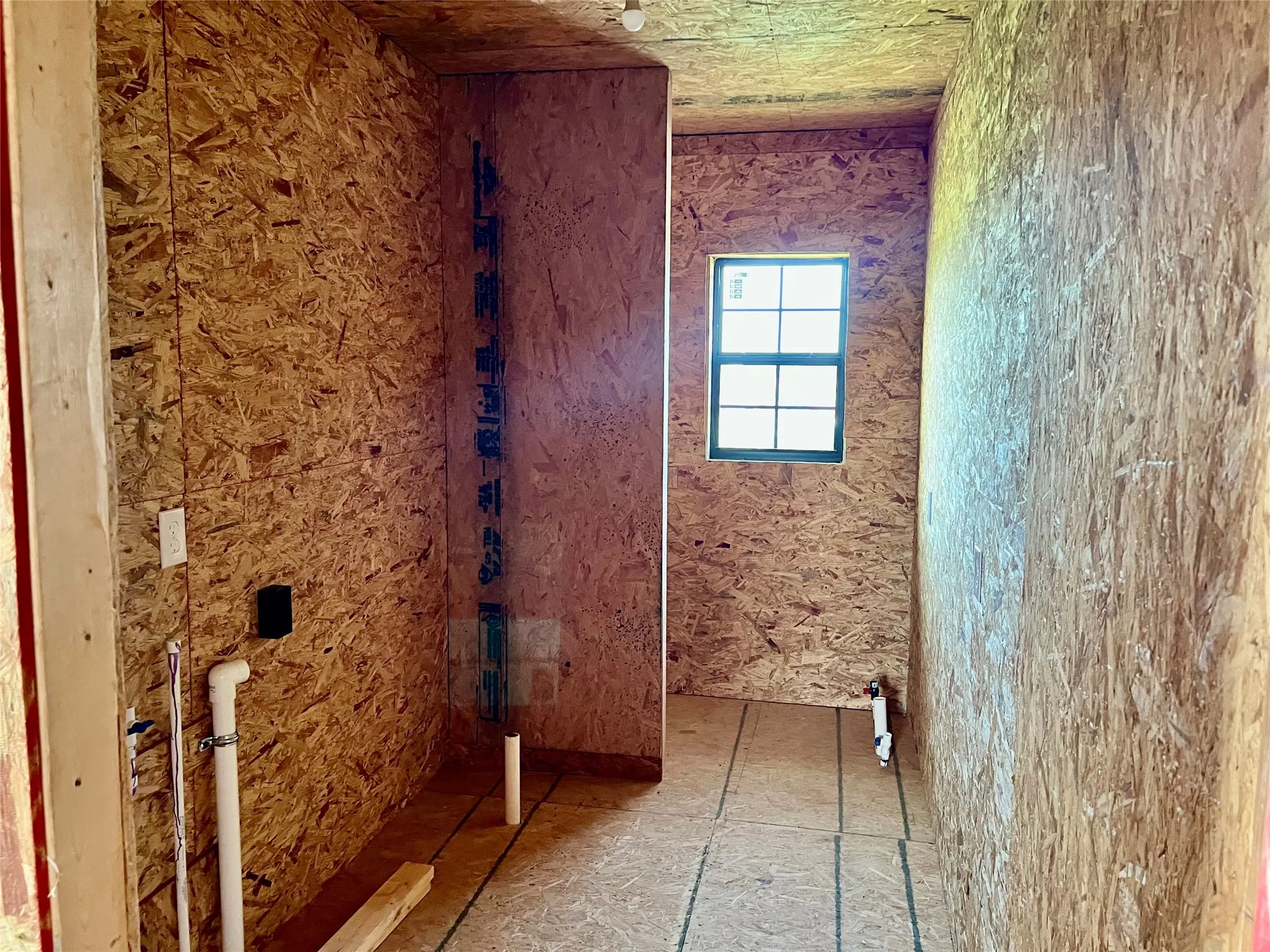 Single Family Residence For Sale in Montague County , 12165 Fm 103, Nocona, Texas 76255, 2 Bedroom, 2 Bathroom, Garage spaces, 825 Sqft, built in 0, mls#21311946, Real Estate Agent in Nocona, Homes For Sale in Montague county, Homes For Sale in Nocona, Realtor in Nocona Texas, Real Estate Brokerage Independent Realty Texas, Luminita Cordes Realtor