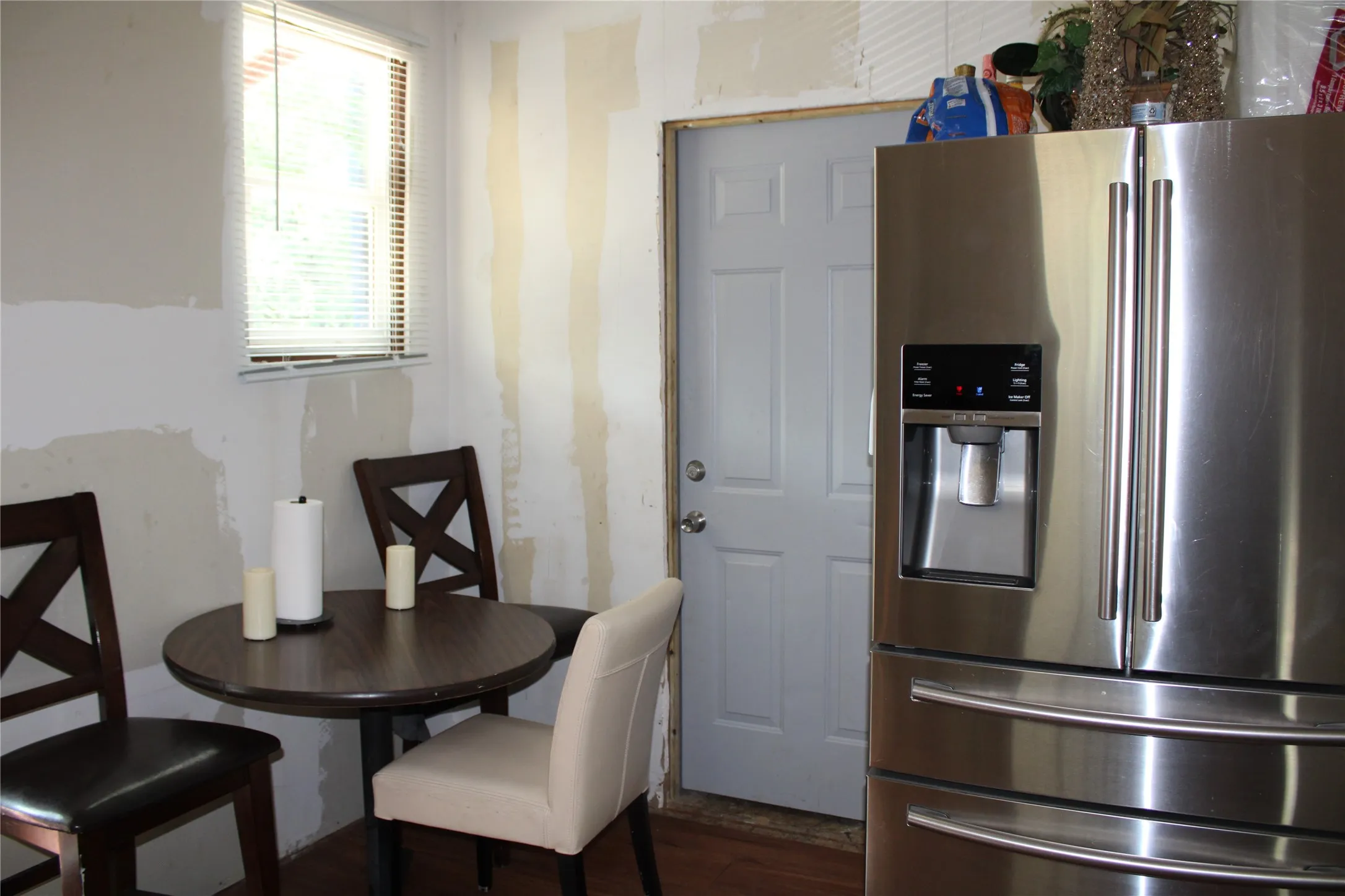 Single Family Residence For Sale in Hunt County , 1425 Northshore Road, Quinlan, Texas 75474, 2 Bedroom, 1 Bathroom, Garage spaces, 660 Sqft, built in 2024, mls#21311805, Real Estate Agent in Quinlan, Homes For Sale in Hunt county, Homes For Sale in Quinlan, Realtor in Quinlan Texas, Real Estate Brokerage Independent Realty Texas, Luminita Cordes Realtor