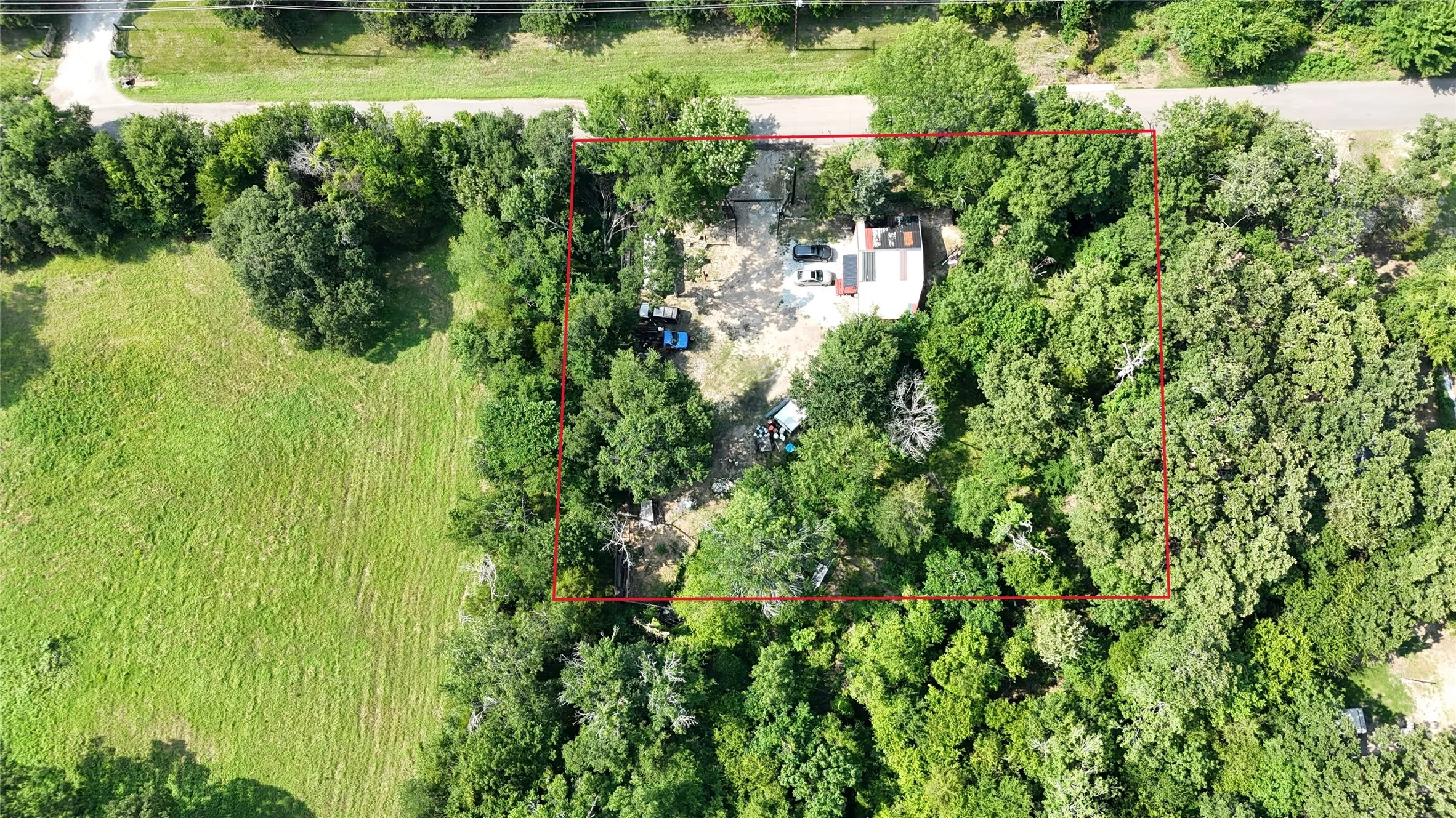 Single Family Residence For Sale in Hunt County , 1425 Northshore Road, Quinlan, Texas 75474, 2 Bedroom, 1 Bathroom, Garage spaces, 660 Sqft, built in 2024, mls#21311805, Real Estate Agent in Quinlan, Homes For Sale in Hunt county, Homes For Sale in Quinlan, Realtor in Quinlan Texas, Real Estate Brokerage Independent Realty Texas, Luminita Cordes Realtor