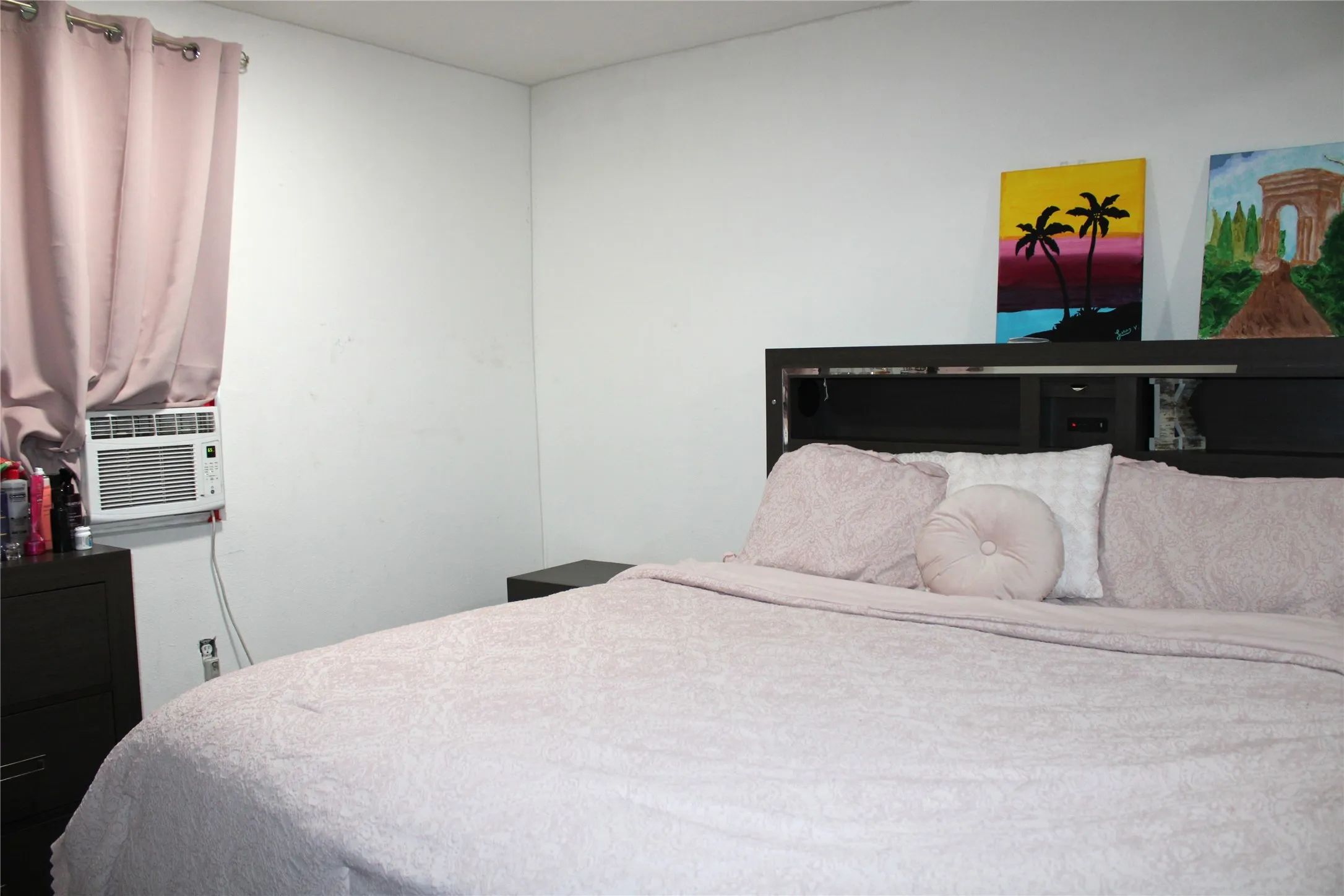 Single Family Residence For Sale in Hunt County , 1425 Northshore Road, Quinlan, Texas 75474, 2 Bedroom, 1 Bathroom, Garage spaces, 660 Sqft, built in 2024, mls#21311805, Real Estate Agent in Quinlan, Homes For Sale in Hunt county, Homes For Sale in Quinlan, Realtor in Quinlan Texas, Real Estate Brokerage Independent Realty Texas, Luminita Cordes Realtor