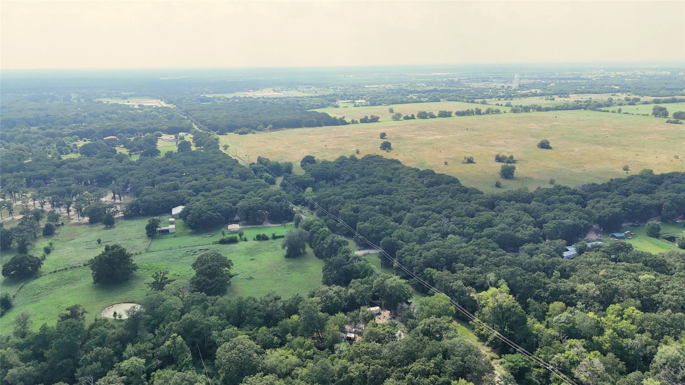 Single Family Residence For Sale in Hunt County , 1425 Northshore Road, Quinlan, Texas 75474, 2 Bedroom, 1 Bathroom, Garage spaces, 660 Sqft, built in 2024, mls#21311805, Real Estate Agent in Quinlan, Homes For Sale in Hunt county, Homes For Sale in Quinlan, Realtor in Quinlan Texas, Real Estate Brokerage Independent Realty Texas, Luminita Cordes Realtor