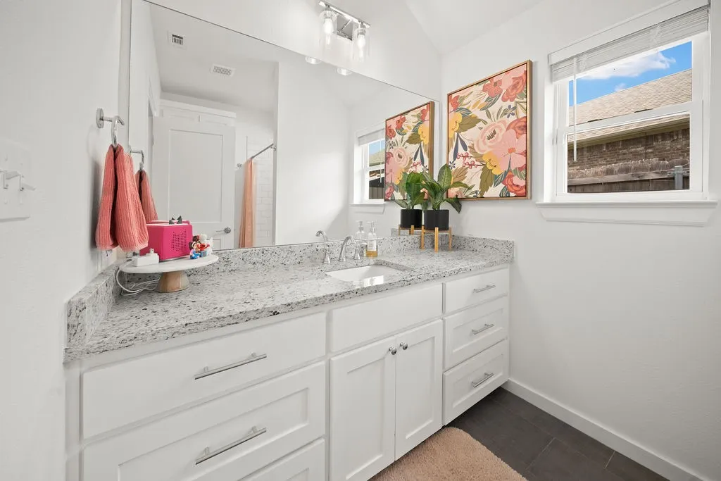 Single Family Residence For Sale in Smith County , 1121 Nate Circle, Bullard, Texas 75757, 4 Bedroom, 2 Bathroom, 2 Garage spaces, 1,971 Sqft, built in 2021, mls#21309891, Real Estate Agent in Bullard, Homes For Sale in Smith county, Homes For Sale in Bullard, Realtor in Bullard Texas, Real Estate Brokerage Independent Realty Texas, Luminita Cordes Realtor