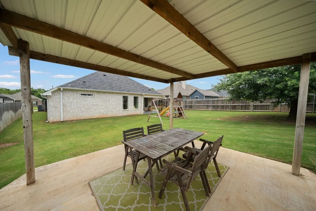 Single Family Residence For Sale in Smith County , 1121 Nate Circle, Bullard, Texas 75757, 4 Bedroom, 2 Bathroom, 2 Garage spaces, 1,971 Sqft, built in 2021, mls#21309891, Real Estate Agent in Bullard, Homes For Sale in Smith county, Homes For Sale in Bullard, Realtor in Bullard Texas, Real Estate Brokerage Independent Realty Texas, Luminita Cordes Realtor