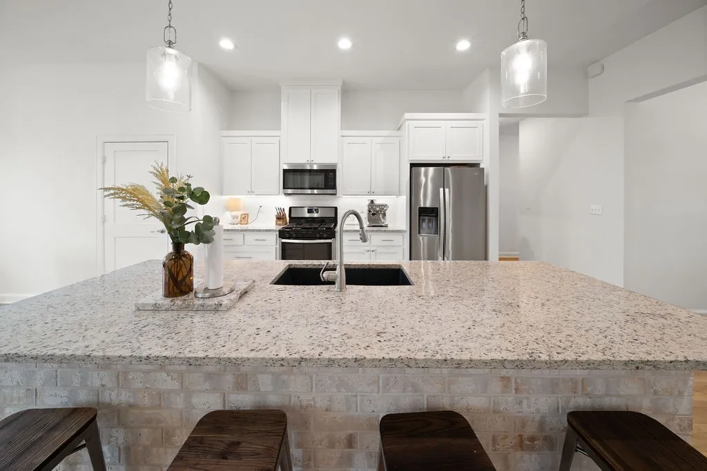 Single Family Residence For Sale in Smith County , 1121 Nate Circle, Bullard, Texas 75757, 4 Bedroom, 2 Bathroom, 2 Garage spaces, 1,971 Sqft, built in 2021, mls#21309891, Real Estate Agent in Bullard, Homes For Sale in Smith county, Homes For Sale in Bullard, Realtor in Bullard Texas, Real Estate Brokerage Independent Realty Texas, Luminita Cordes Realtor