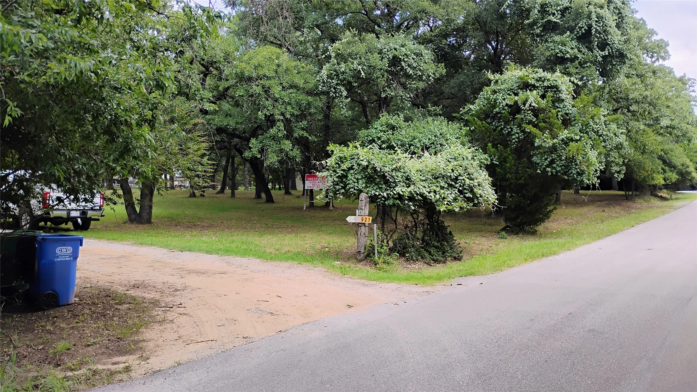 Single Family Residence For Sale in Tarrant County , 921 Sportsman Park Road, Azle, Texas 76020, 4 Bedroom, 3 Bathroom, Garage spaces, 2,322 Sqft, built in 1975, mls#21311819, Real Estate Agent in Azle, Homes For Sale in Tarrant county, Homes For Sale in Azle, Realtor in Azle Texas, Real Estate Brokerage Independent Realty Texas, Luminita Cordes Realtor