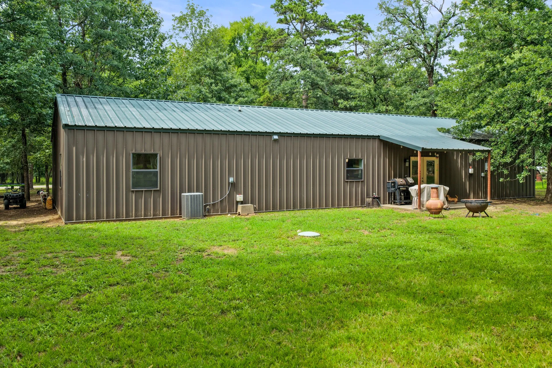 Single Family Residence For Sale in Franklin (TX) County , 726 King Cecil Court, Scroggins, Texas 75480, 4 Bedroom, 2 Bathroom, 2 Garage spaces, 1,728 Sqft, built in 2010, mls#21310400, Real Estate Agent in Scroggins, Homes For Sale in Franklin (TX) county, Homes For Sale in Scroggins, Realtor in Scroggins Texas, Real Estate Brokerage Independent Realty Texas, Luminita Cordes Realtor