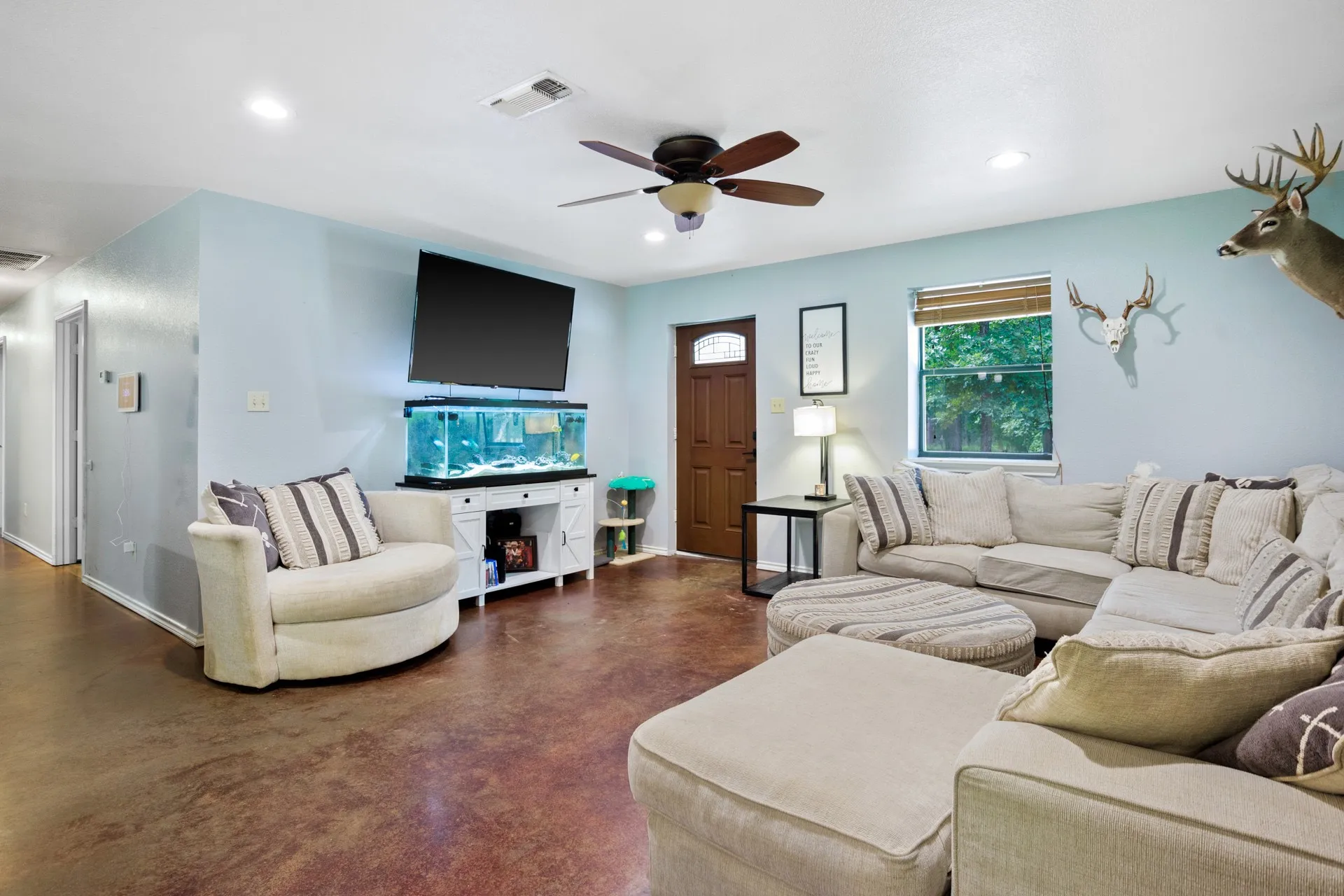 Single Family Residence For Sale in Franklin (TX) County , 726 King Cecil Court, Scroggins, Texas 75480, 4 Bedroom, 2 Bathroom, 2 Garage spaces, 1,728 Sqft, built in 2010, mls#21310400, Real Estate Agent in Scroggins, Homes For Sale in Franklin (TX) county, Homes For Sale in Scroggins, Realtor in Scroggins Texas, Real Estate Brokerage Independent Realty Texas, Luminita Cordes Realtor