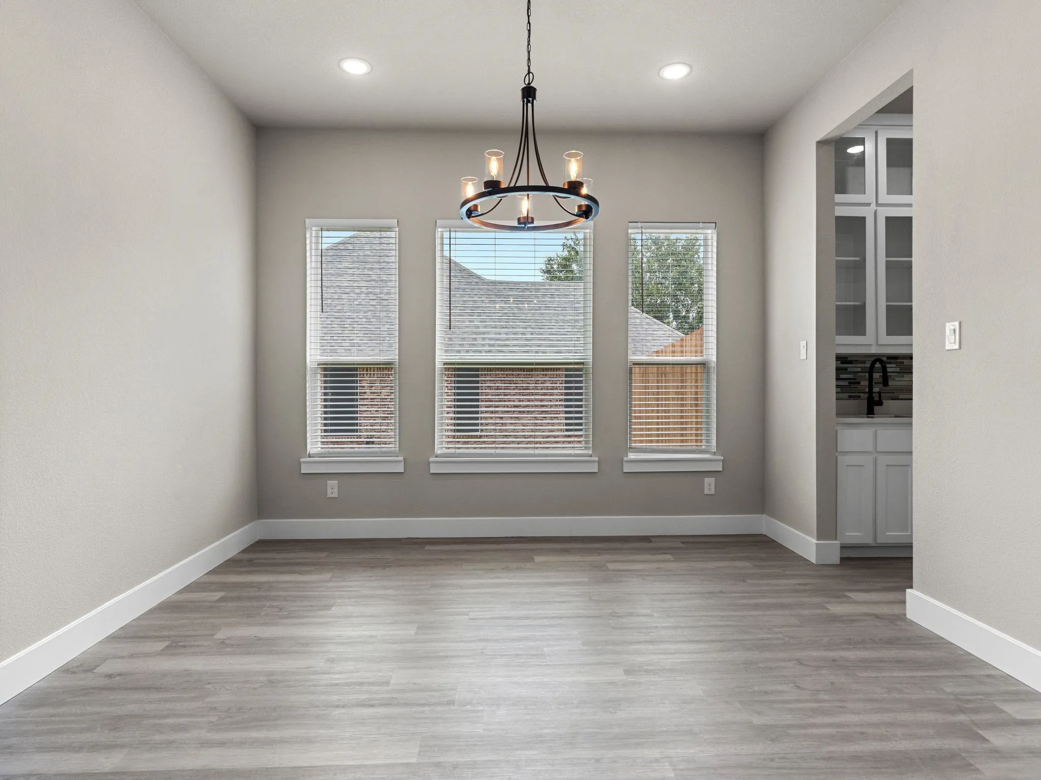 Single Family Residence For Sale in Grayson County , 4318 Peachtree Lane, Denison, Texas 75020, 4 Bedroom, 4 Bathroom, 3 Garage spaces, 3,985 Sqft, built in 2025, mls#21311760, Real Estate Agent in Denison, Homes For Sale in Grayson county, Homes For Sale in Denison, Realtor in Denison Texas, Real Estate Brokerage Independent Realty Texas, Luminita Cordes Realtor