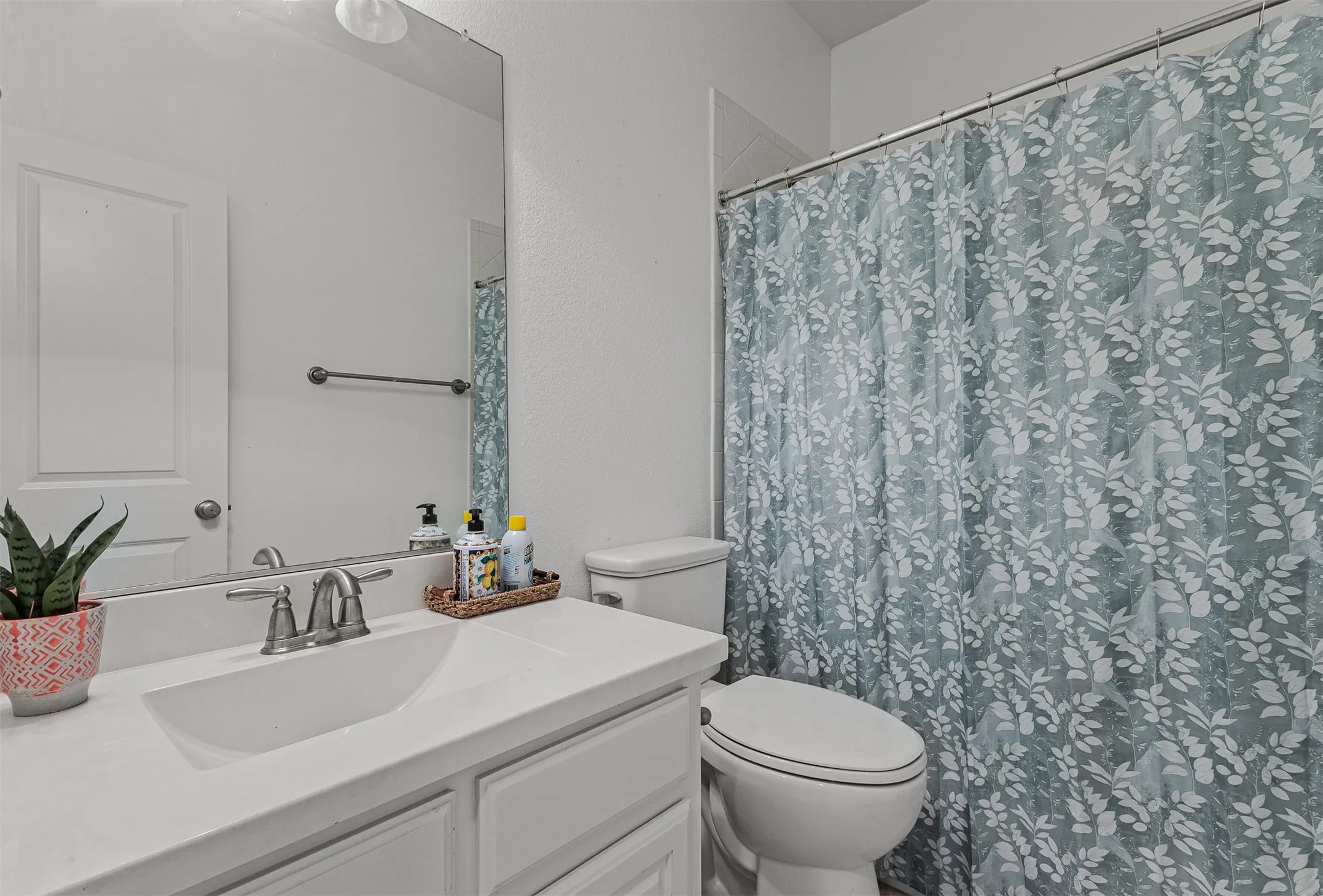 Guest bath room on first floor