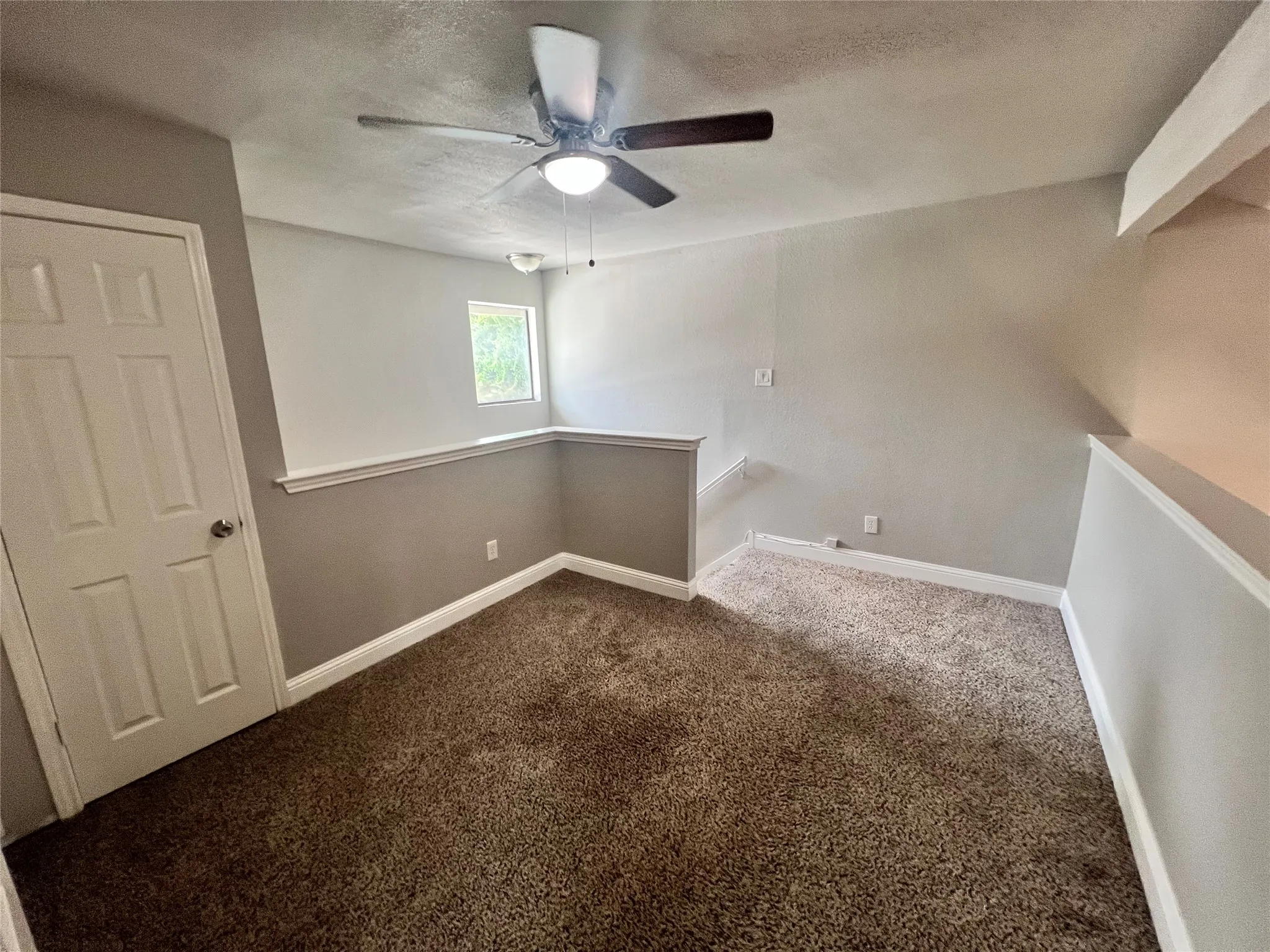 Townhouse For Rent in Dallas County , 8404 Forest Lane, Dallas, Texas 75243, 1 Bedroom, 2 Bathroom, Garage spaces, 928 Sqft, built in 1984, mls#21311617, Real Estate Agent in Dallas, Homes For Rent in Dallas county, Homes For Rent in Dallas, Realtor in Dallas Texas, Real Estate Brokerage Independent Realty Texas, Luminita Cordes Realtor