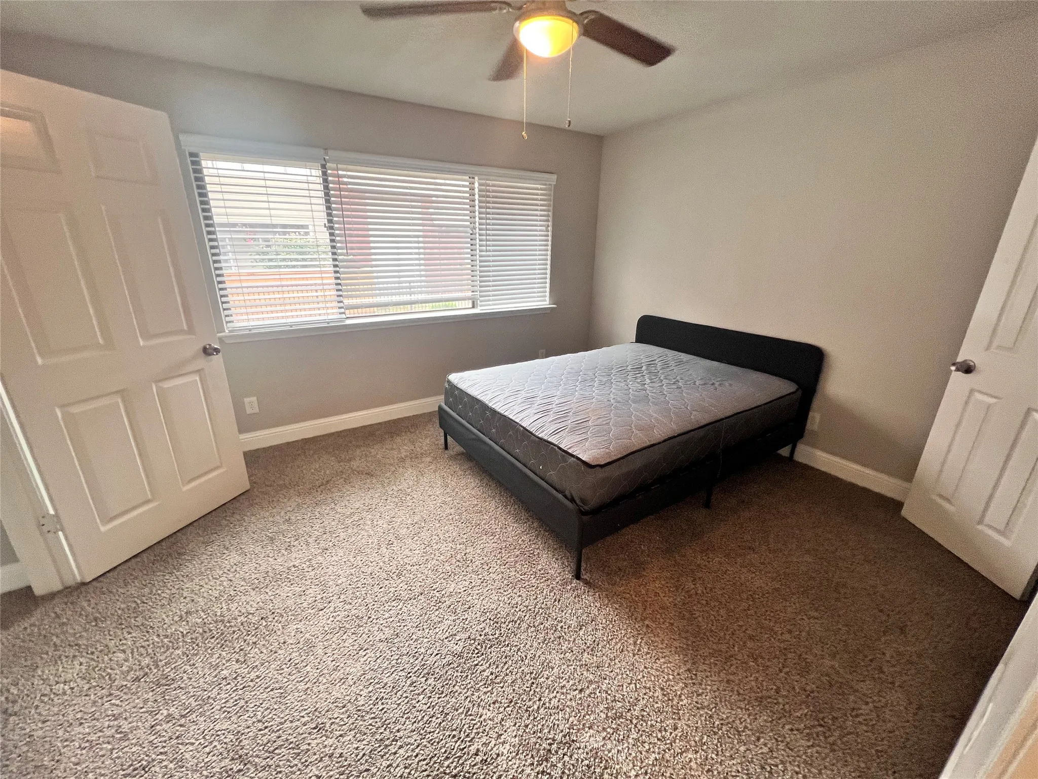 Townhouse For Rent in Dallas County , 8404 Forest Lane, Dallas, Texas 75243, 1 Bedroom, 2 Bathroom, Garage spaces, 928 Sqft, built in 1984, mls#21311617, Real Estate Agent in Dallas, Homes For Rent in Dallas county, Homes For Rent in Dallas, Realtor in Dallas Texas, Real Estate Brokerage Independent Realty Texas, Luminita Cordes Realtor