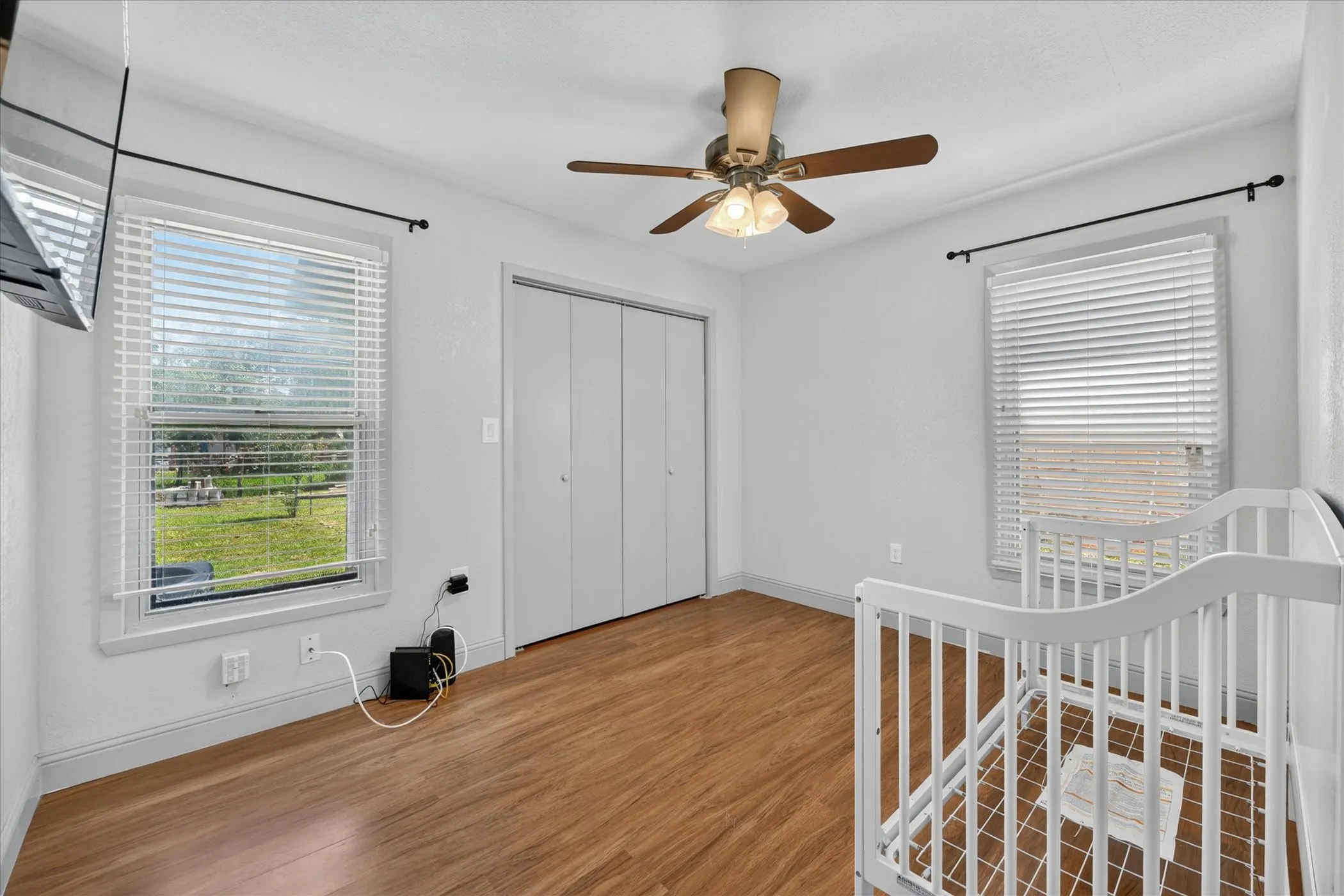 Single Family Residence For Sale in Tarrant County , 2344 Beaumont Street, Fort Worth, Texas 76106, 3 Bedroom, 1 Bathroom, Garage spaces, 874 Sqft, built in 1957, mls#21311491, Real Estate Agent in Fort Worth, Homes For Sale in Tarrant county, Homes For Sale in Fort Worth, Realtor in Fort Worth Texas, Real Estate Brokerage Independent Realty Texas, Luminita Cordes Realtor