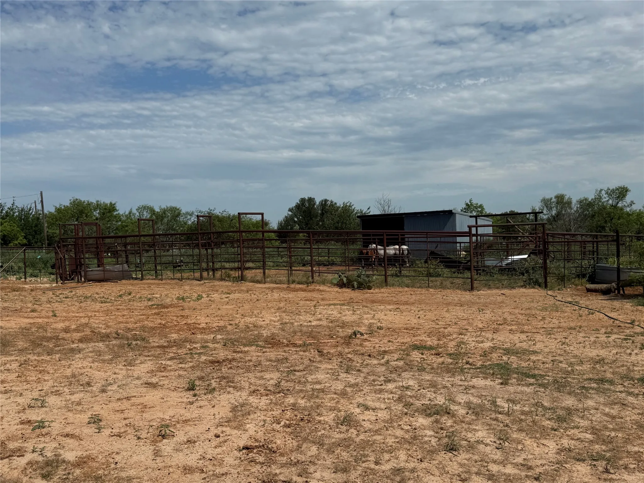 Single Family Residence For Sale in Wise County , 1017 County Road 3555, Paradise, Texas 76073, 4 Bedroom, 3 Bathroom, Garage spaces, 2,753 Sqft, built in 2006, mls#21311172, Real Estate Agent in Paradise, Homes For Sale in Wise county, Homes For Sale in Paradise, Realtor in Paradise Texas, Real Estate Brokerage Independent Realty Texas, Luminita Cordes Realtor