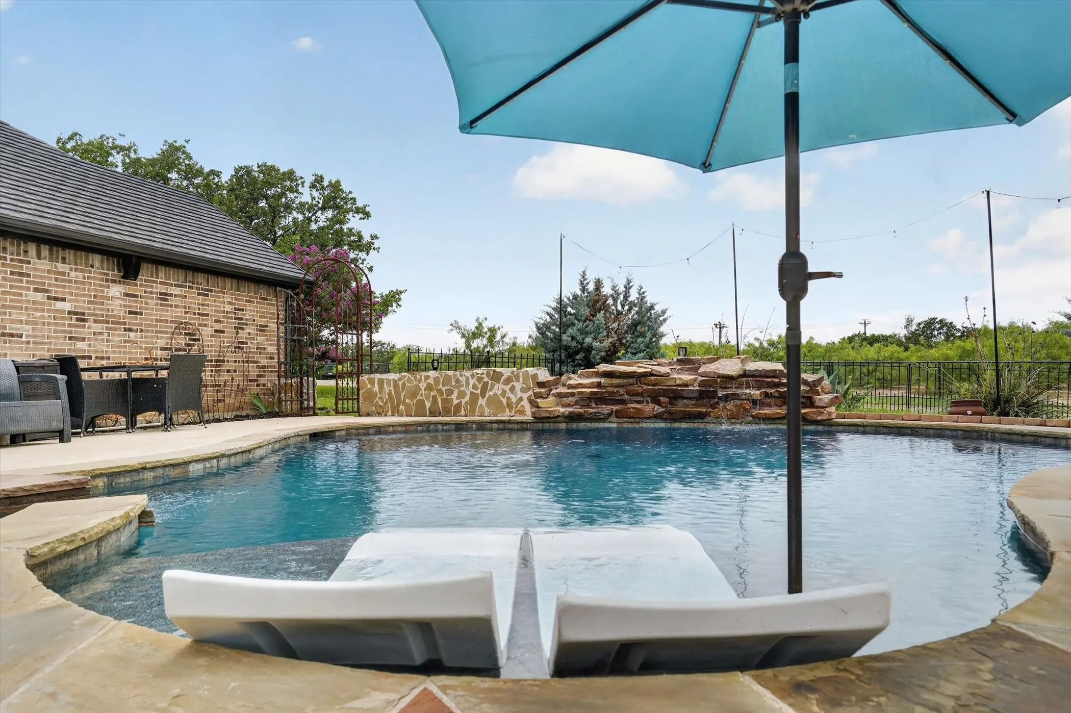 Single Family Residence For Sale in Wise County , 1017 County Road 3555, Paradise, Texas 76073, 4 Bedroom, 3 Bathroom, Garage spaces, 2,753 Sqft, built in 2006, mls#21311172, Real Estate Agent in Paradise, Homes For Sale in Wise county, Homes For Sale in Paradise, Realtor in Paradise Texas, Real Estate Brokerage Independent Realty Texas, Luminita Cordes Realtor