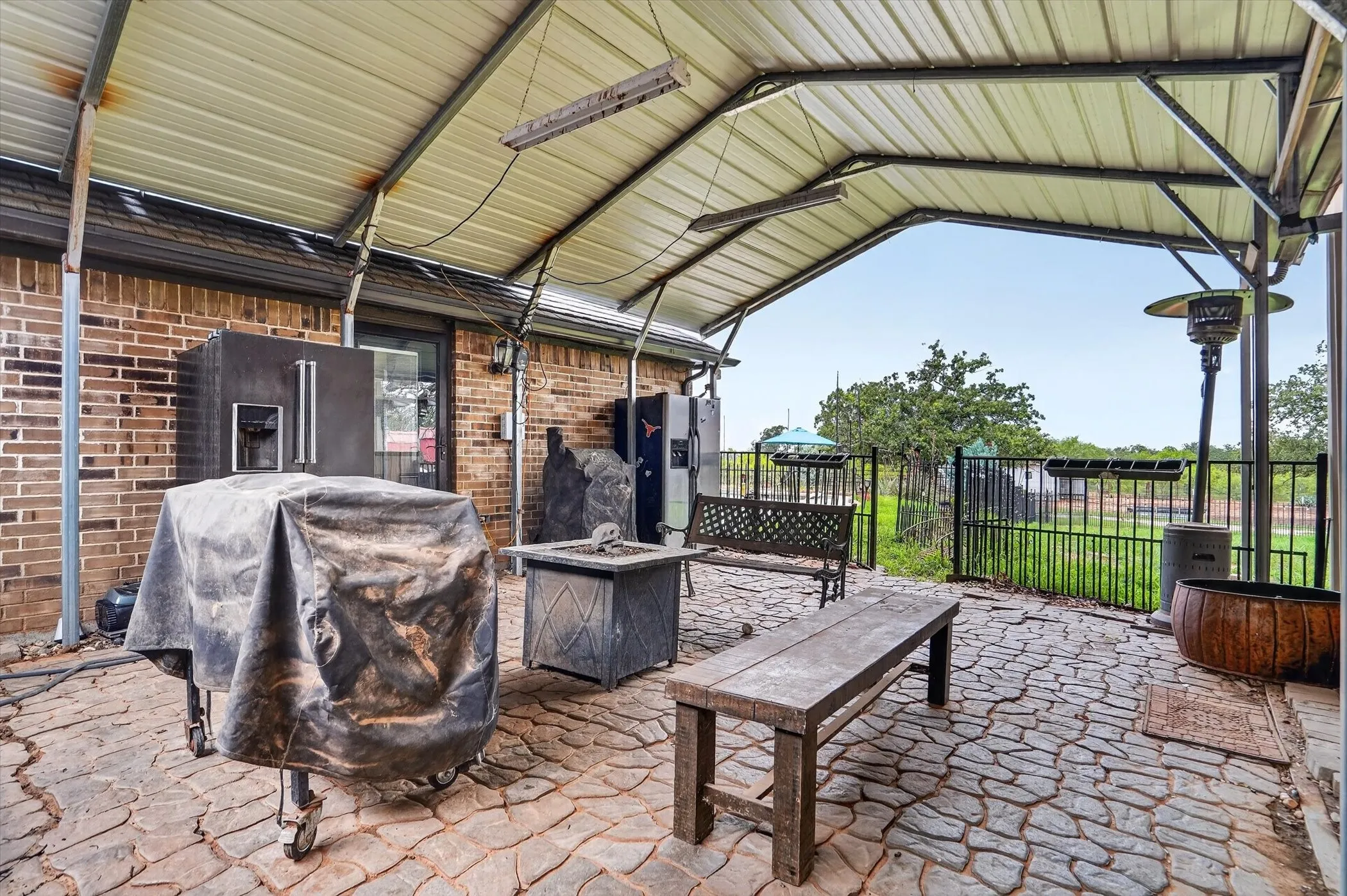 Single Family Residence For Sale in Wise County , 1017 County Road 3555, Paradise, Texas 76073, 4 Bedroom, 3 Bathroom, Garage spaces, 2,753 Sqft, built in 2006, mls#21311172, Real Estate Agent in Paradise, Homes For Sale in Wise county, Homes For Sale in Paradise, Realtor in Paradise Texas, Real Estate Brokerage Independent Realty Texas, Luminita Cordes Realtor