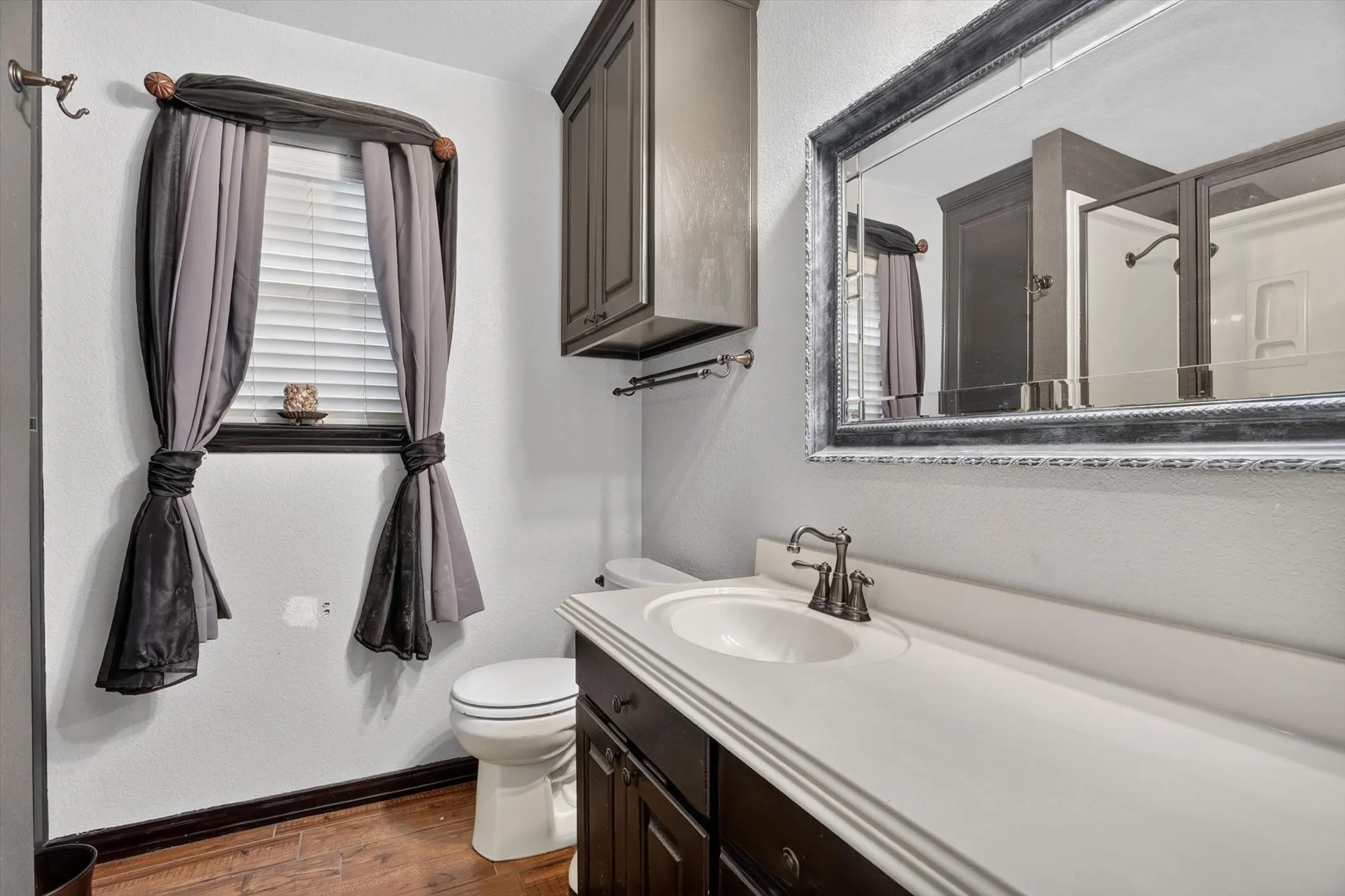 Single Family Residence For Sale in Wise County , 1017 County Road 3555, Paradise, Texas 76073, 4 Bedroom, 3 Bathroom, Garage spaces, 2,753 Sqft, built in 2006, mls#21311172, Real Estate Agent in Paradise, Homes For Sale in Wise county, Homes For Sale in Paradise, Realtor in Paradise Texas, Real Estate Brokerage Independent Realty Texas, Luminita Cordes Realtor