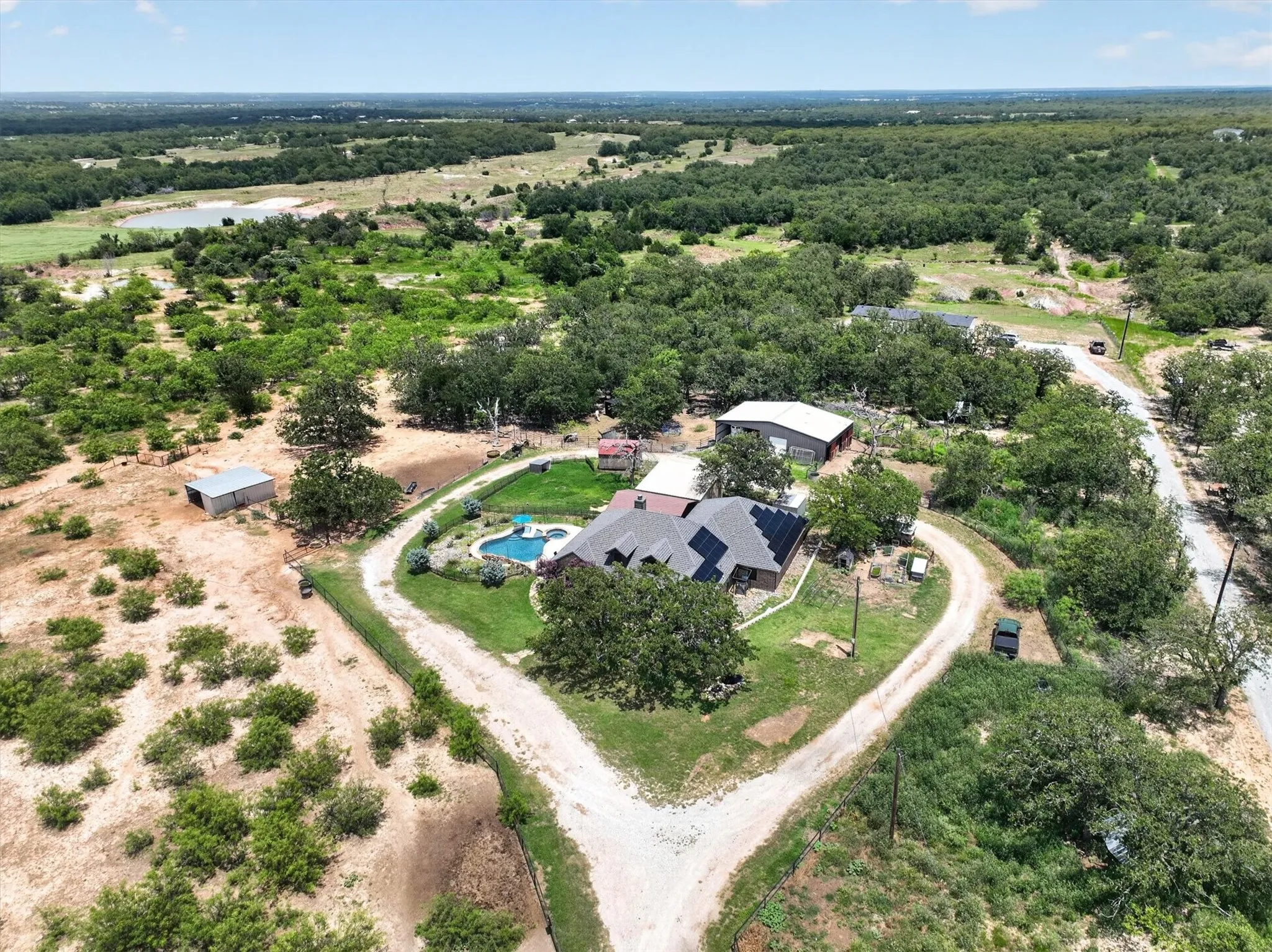 Single Family Residence For Sale in Wise County , 1017 County Road 3555, Paradise, Texas 76073, 4 Bedroom, 3 Bathroom, Garage spaces, 2,753 Sqft, built in 2006, mls#21311172, Real Estate Agent in Paradise, Homes For Sale in Wise county, Homes For Sale in Paradise, Realtor in Paradise Texas, Real Estate Brokerage Independent Realty Texas, Luminita Cordes Realtor