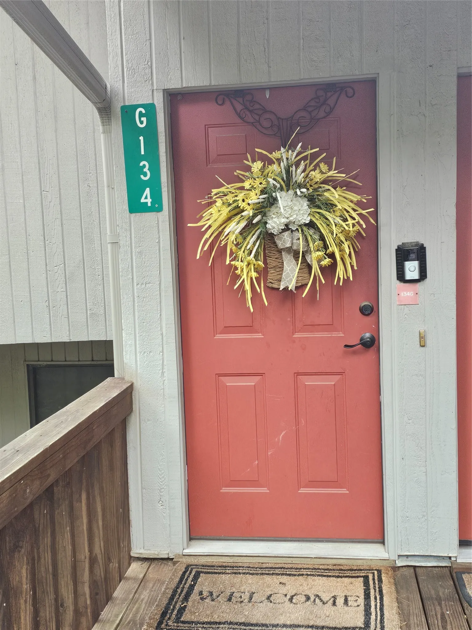 Condominium For Sale in Wood County , 197 Holly Hill Circle 134G, Holly Lake Ranch, Texas 75765, 1 Bedroom, 1 Bathroom, Garage spaces, 683 Sqft, built in 1970, mls#21306044, Real Estate Agent in Holly Lake Ranch, Homes For Sale in Wood county, Homes For Sale in Holly Lake Ranch, Realtor in Holly Lake Ranch Texas, Real Estate Brokerage Independent Realty Texas, Luminita Cordes Realtor