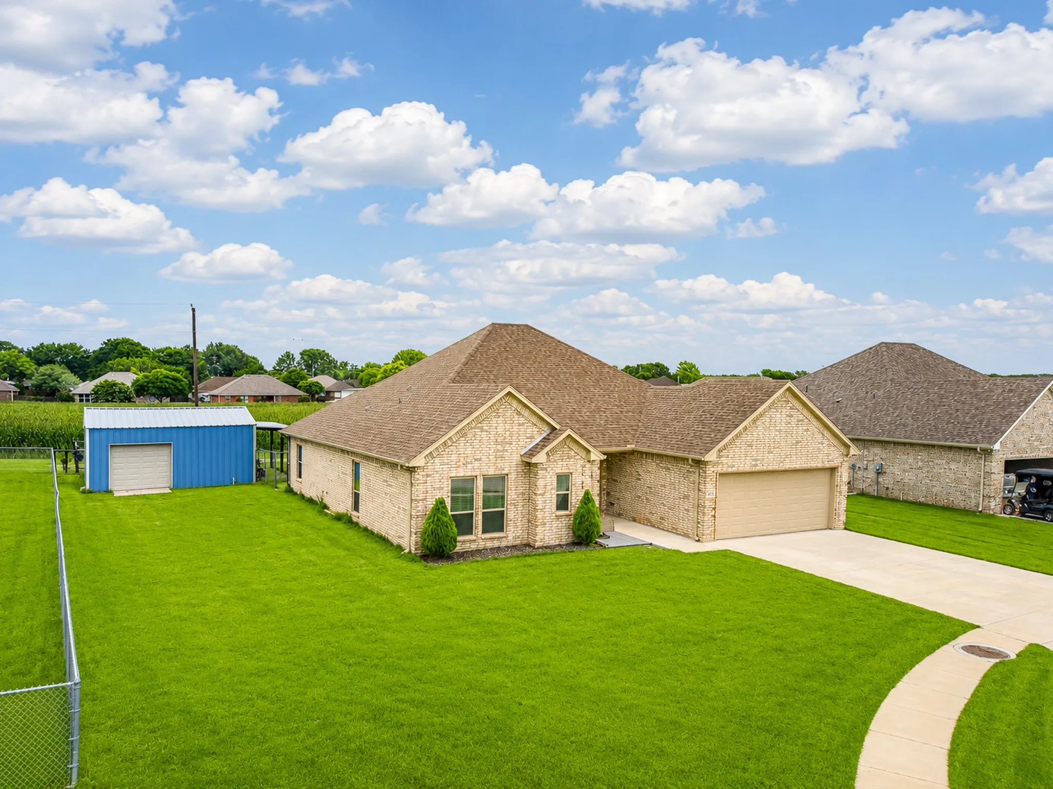 Single Family Residence For Sale in Cooke County , 505 N Neu Drive, Lindsay, Texas 76250, 4 Bedroom, 2 Bathroom, 2 Garage spaces, 1,958 Sqft, built in 2023, mls#21308343, Real Estate Agent in Lindsay, Homes For Sale in Cooke county, Homes For Sale in Lindsay, Realtor in Lindsay Texas, Real Estate Brokerage Independent Realty Texas, Luminita Cordes Realtor
