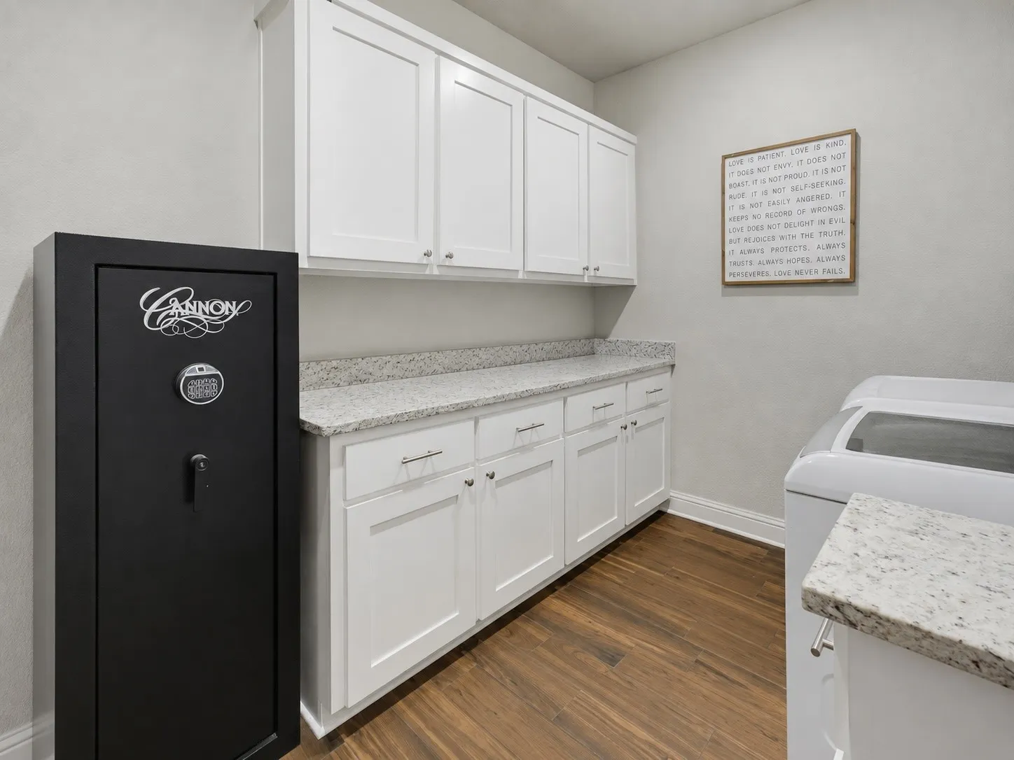 Single Family Residence For Sale in Cooke County , 505 N Neu Drive, Lindsay, Texas 76250, 4 Bedroom, 2 Bathroom, 2 Garage spaces, 1,958 Sqft, built in 2023, mls#21308343, Real Estate Agent in Lindsay, Homes For Sale in Cooke county, Homes For Sale in Lindsay, Realtor in Lindsay Texas, Real Estate Brokerage Independent Realty Texas, Luminita Cordes Realtor