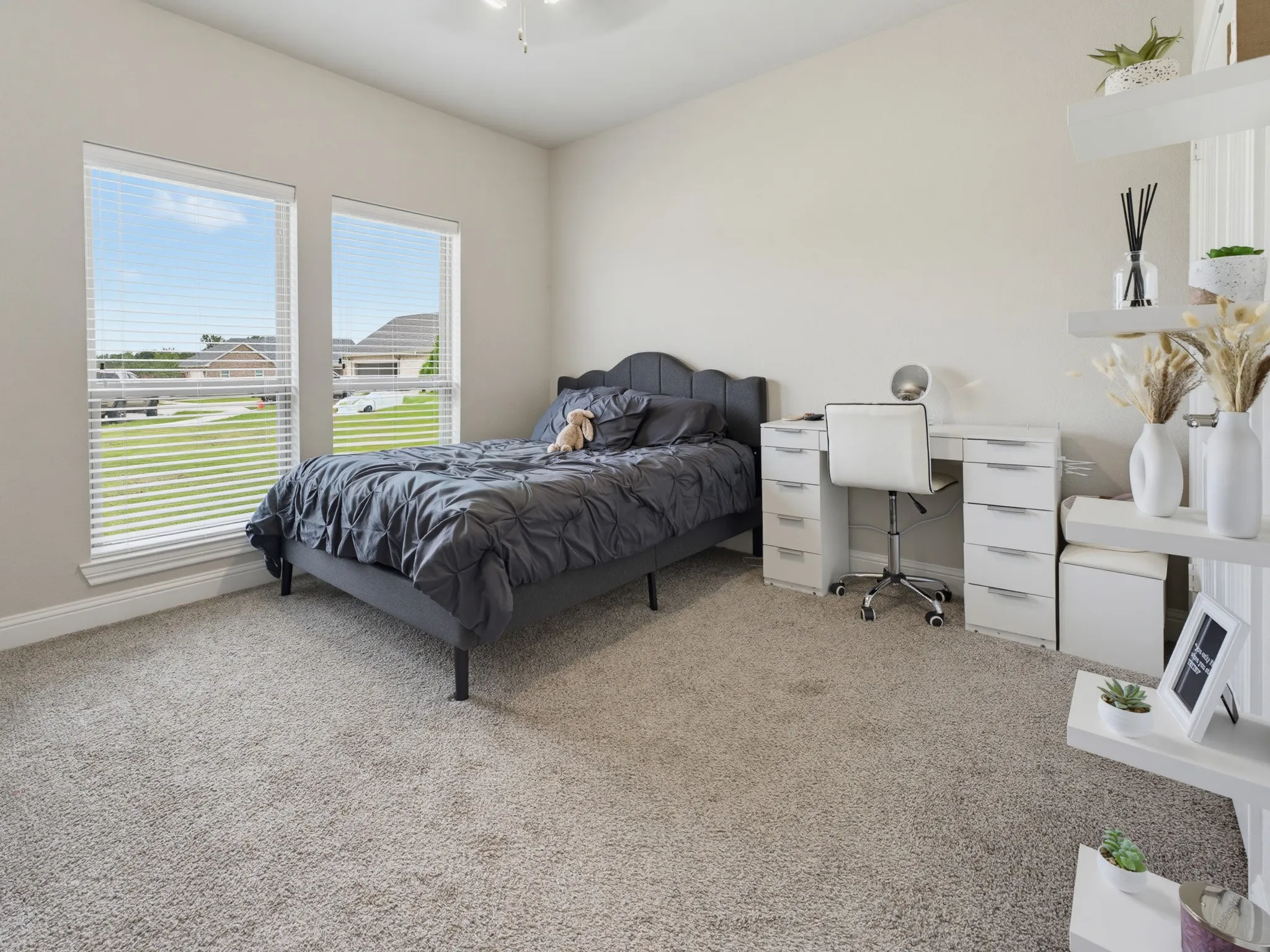 Single Family Residence For Sale in Cooke County , 505 N Neu Drive, Lindsay, Texas 76250, 4 Bedroom, 2 Bathroom, 2 Garage spaces, 1,958 Sqft, built in 2023, mls#21308343, Real Estate Agent in Lindsay, Homes For Sale in Cooke county, Homes For Sale in Lindsay, Realtor in Lindsay Texas, Real Estate Brokerage Independent Realty Texas, Luminita Cordes Realtor