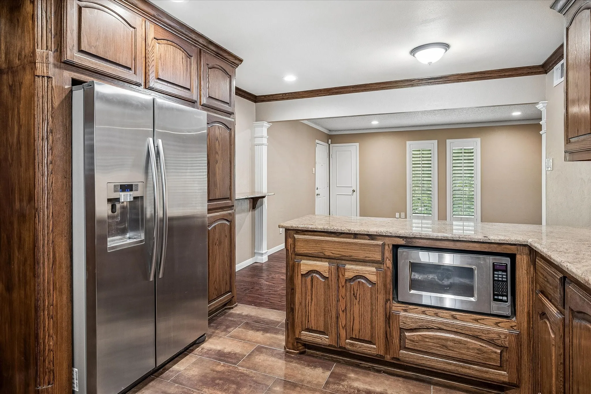 Condominium For Sale in Dallas County , 5084 Matilda Street 218, Dallas, Texas 75206, 2 Bedroom, 2 Bathroom, Garage spaces, 1,038 Sqft, built in 1969, mls#21310534, Real Estate Agent in Dallas, Homes For Sale in Dallas county, Homes For Sale in Dallas, Realtor in Dallas Texas, Real Estate Brokerage Independent Realty Texas, Luminita Cordes Realtor
