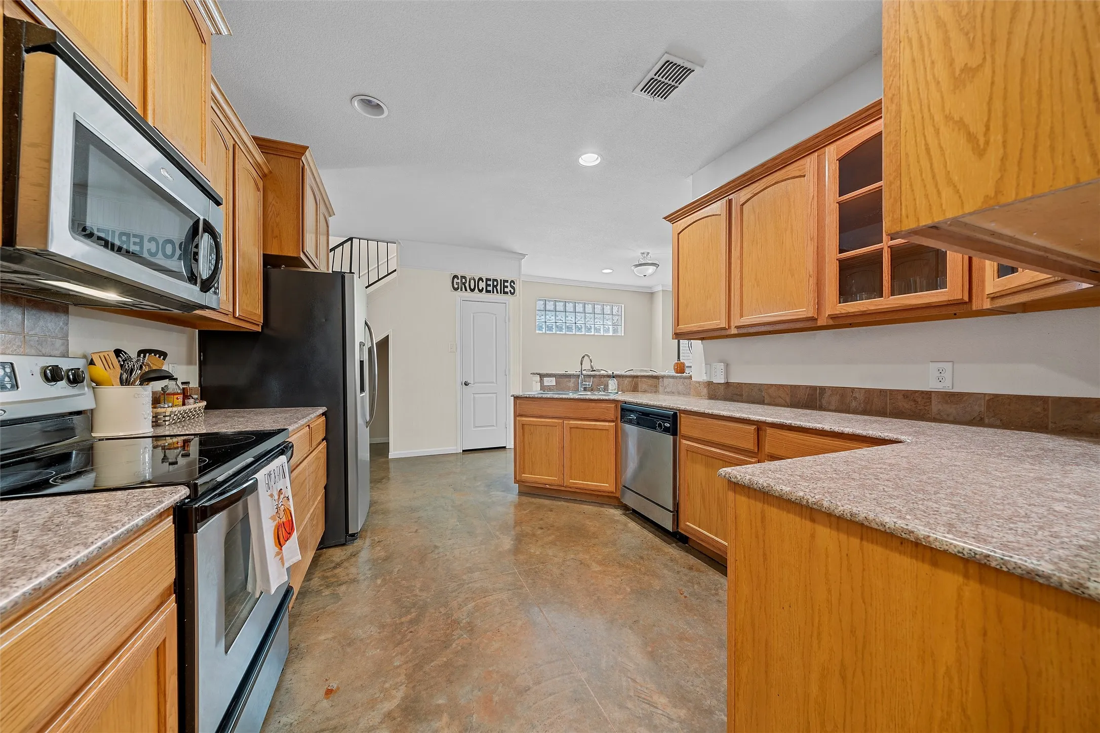 Condominium For Rent in Mc Lennan County , 2823 Savannah Court, Waco, Texas 76710, 3 Bedroom, 3 Bathroom, 2 Garage spaces, 2,024 Sqft, built in 2006, mls#21309315, Real Estate Agent in Waco, Homes For Rent in Mc Lennan county, Homes For Rent in Waco, Realtor in Waco Texas, Real Estate Brokerage Independent Realty Texas, Luminita Cordes Realtor