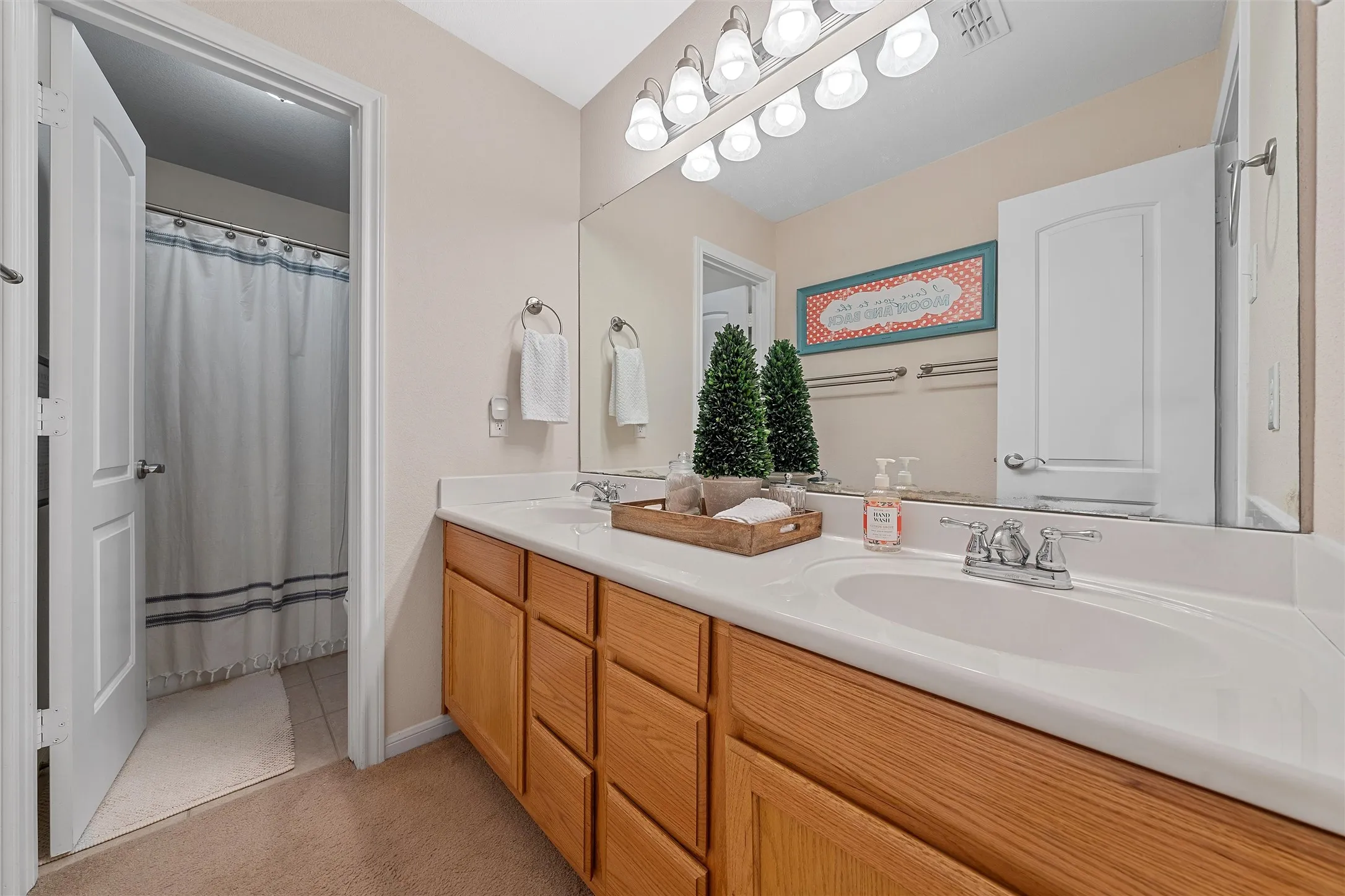 Condominium For Rent in Mc Lennan County , 2823 Savannah Court, Waco, Texas 76710, 3 Bedroom, 3 Bathroom, 2 Garage spaces, 2,024 Sqft, built in 2006, mls#21309315, Real Estate Agent in Waco, Homes For Rent in Mc Lennan county, Homes For Rent in Waco, Realtor in Waco Texas, Real Estate Brokerage Independent Realty Texas, Luminita Cordes Realtor