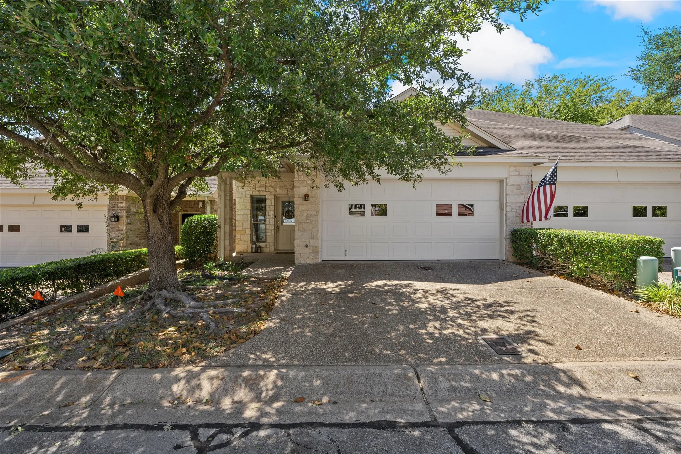 Condominium For Rent in Mc Lennan County , 2823 Savannah Court, Waco, Texas 76710, 3 Bedroom, 3 Bathroom, 2 Garage spaces, 2,024 Sqft, built in 2006, mls#21309315, Real Estate Agent in Waco, Homes For Rent in Mc Lennan county, Homes For Rent in Waco, Realtor in Waco Texas, Real Estate Brokerage Independent Realty Texas, Luminita Cordes Realtor