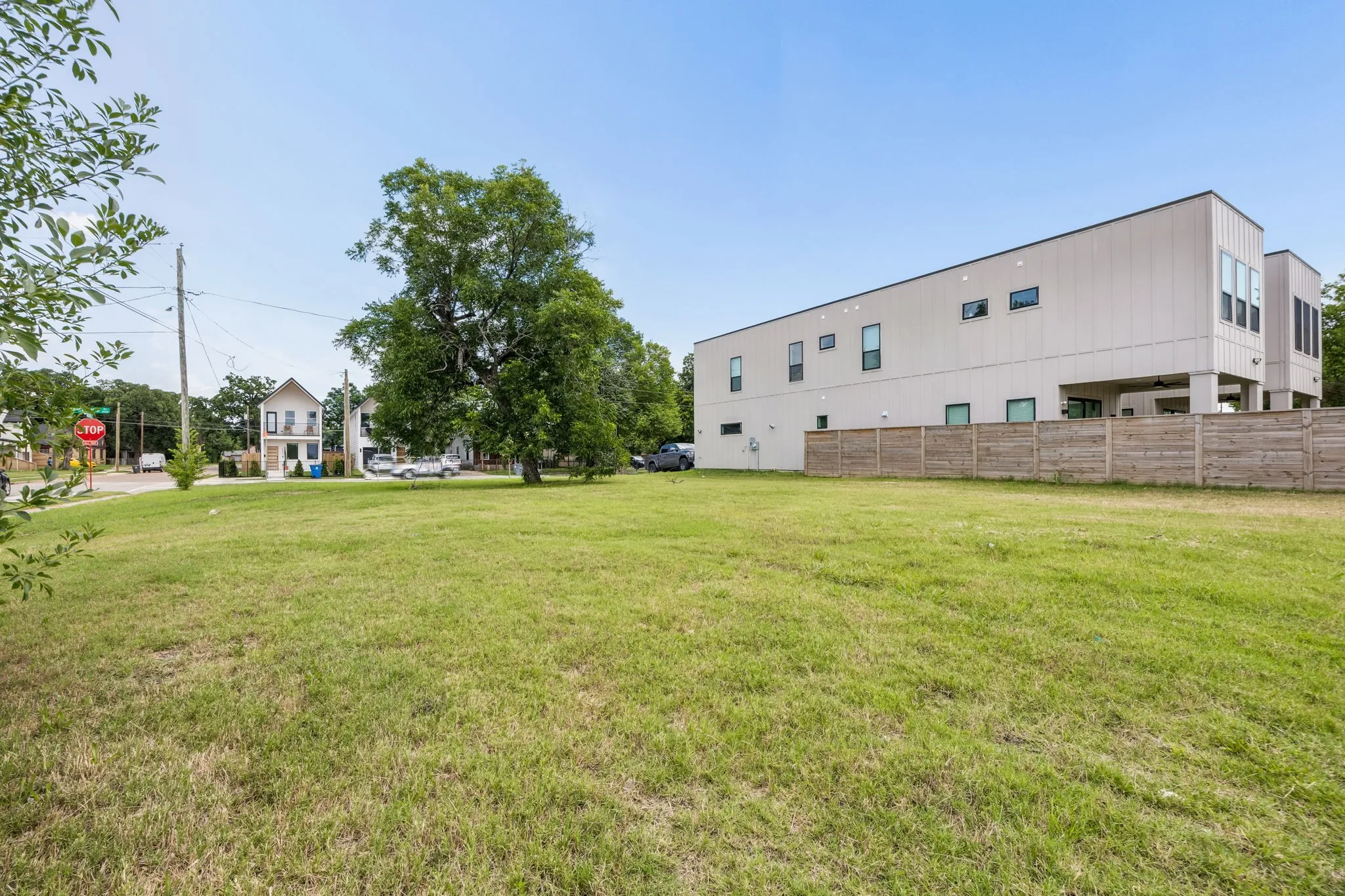Unimproved Land For Sale in Dallas County , 2535 Pennsylvania Avenue, Dallas, Texas 75215, 0, 0, Garage spaces, 0 Sqft, built in 0, mls#21311975, Real Estate Agent in Dallas, Homes For Sale in Dallas county, Homes For Sale in Dallas, Realtor in Dallas Texas, Real Estate Brokerage Independent Realty Texas, Luminita Cordes Realtor
