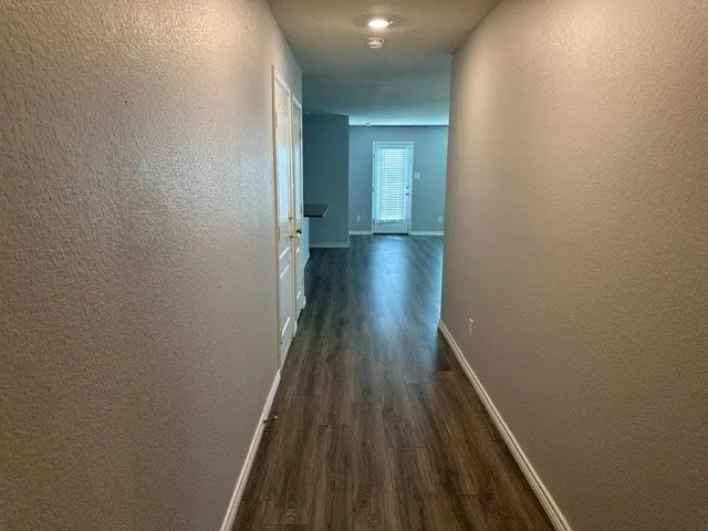 Long Foyer