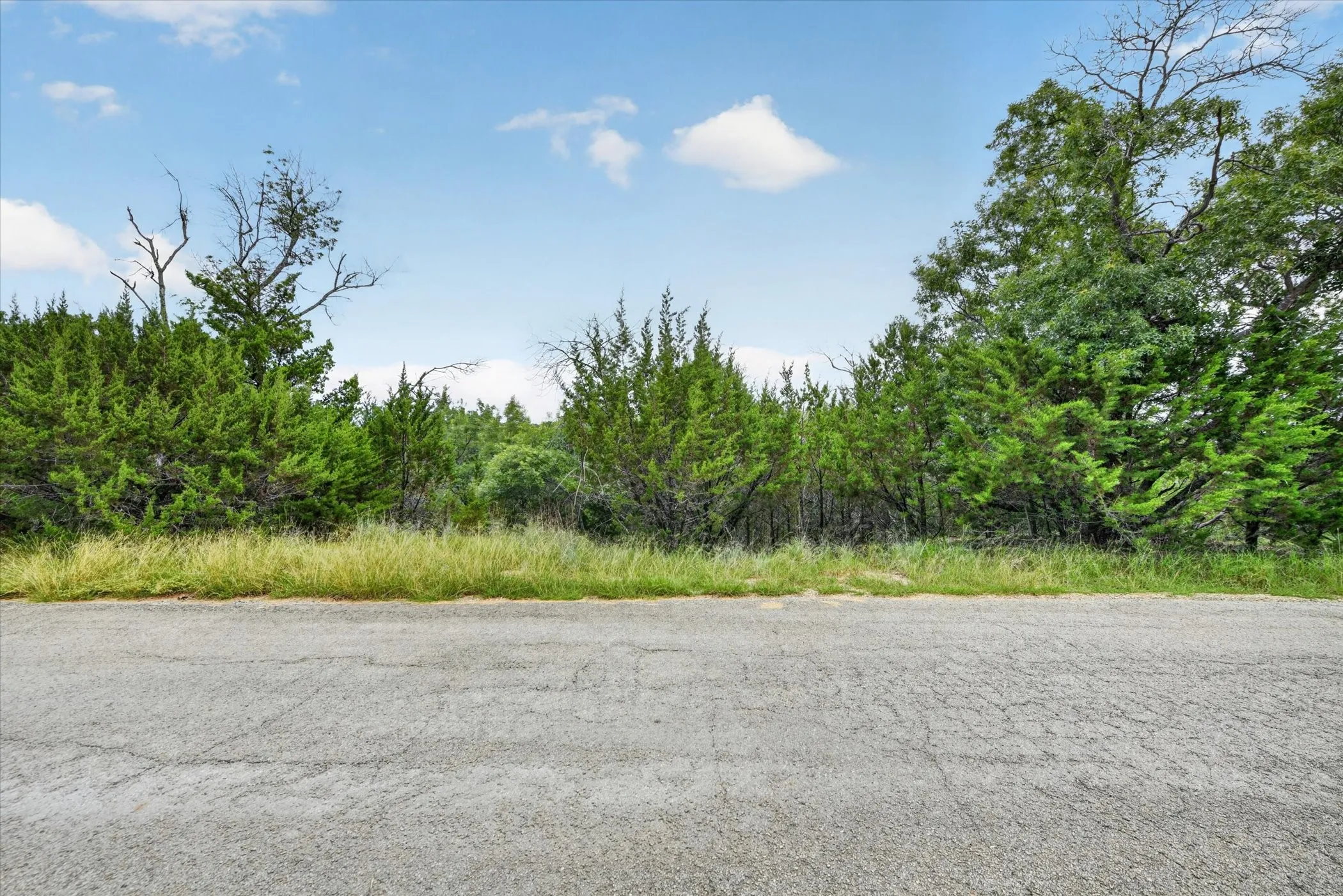 Unimproved Land For Sale in Parker County , Lot 13 Burton Hill, Weatherford, Texas 76087, 0, 0, Garage spaces, 0 Sqft, built in 0, mls#21311707, Real Estate Agent in Weatherford, Homes For Sale in Parker county, Homes For Sale in Weatherford, Realtor in Weatherford Texas, Real Estate Brokerage Independent Realty Texas, Luminita Cordes Realtor