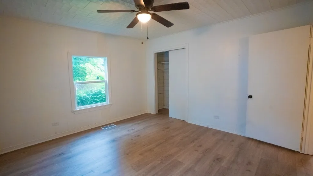Duplex For Sale in Anderson County , 401 W Carolina Street, Palestine, Texas 75803, 3 Bedroom, 2 Bathroom, Garage spaces, 0 Sqft, built in 1951, mls#21311980, Real Estate Agent in Palestine, Homes For Sale in Anderson county, Homes For Sale in Palestine, Realtor in Palestine Texas, Real Estate Brokerage Independent Realty Texas, Luminita Cordes Realtor