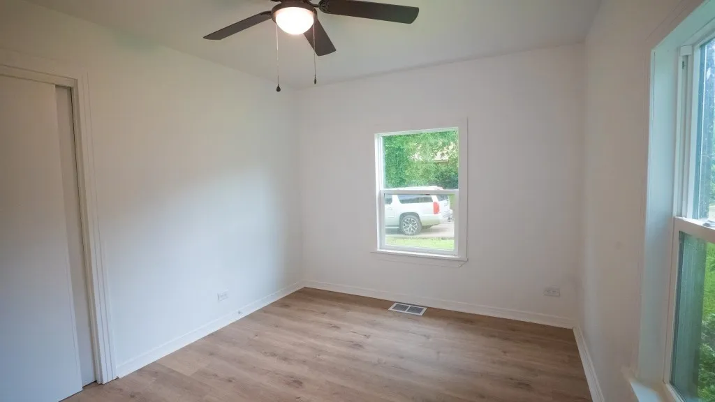 Duplex For Sale in Anderson County , 401 W Carolina Street, Palestine, Texas 75803, 3 Bedroom, 2 Bathroom, Garage spaces, 0 Sqft, built in 1951, mls#21311980, Real Estate Agent in Palestine, Homes For Sale in Anderson county, Homes For Sale in Palestine, Realtor in Palestine Texas, Real Estate Brokerage Independent Realty Texas, Luminita Cordes Realtor