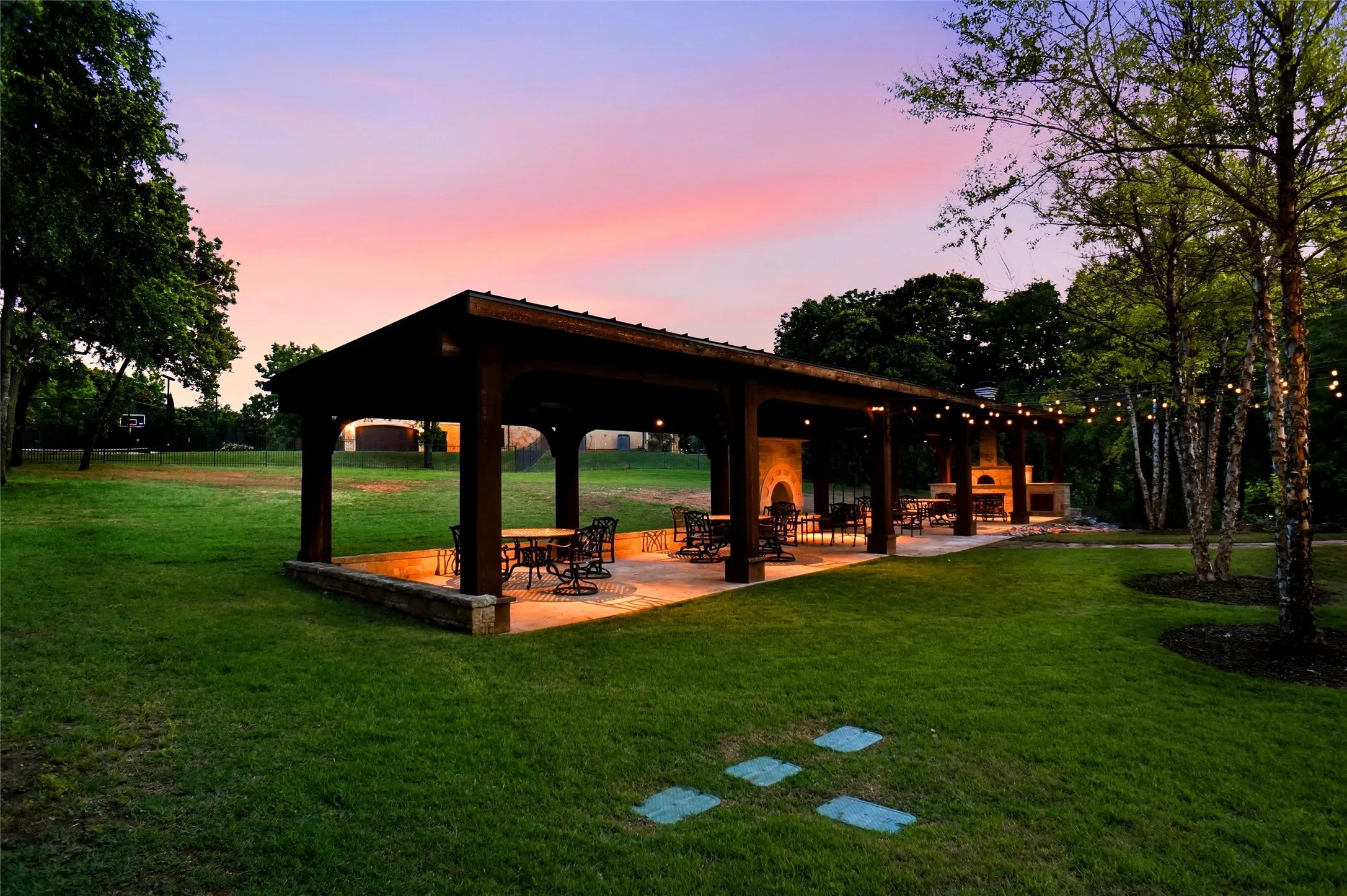 Single Family Residence For Sale in Denton County , 5905 Giverny, Flower Mound, Texas 75022, 6 Bedroom, 9 Bathroom, 9 Garage spaces, 14,935 Sqft, built in 2008, mls#21308803, Real Estate Agent in Flower Mound, Homes For Sale in Denton county, Homes For Sale in Flower Mound, Realtor in Flower Mound Texas, Real Estate Brokerage Independent Realty Texas, Luminita Cordes Realtor