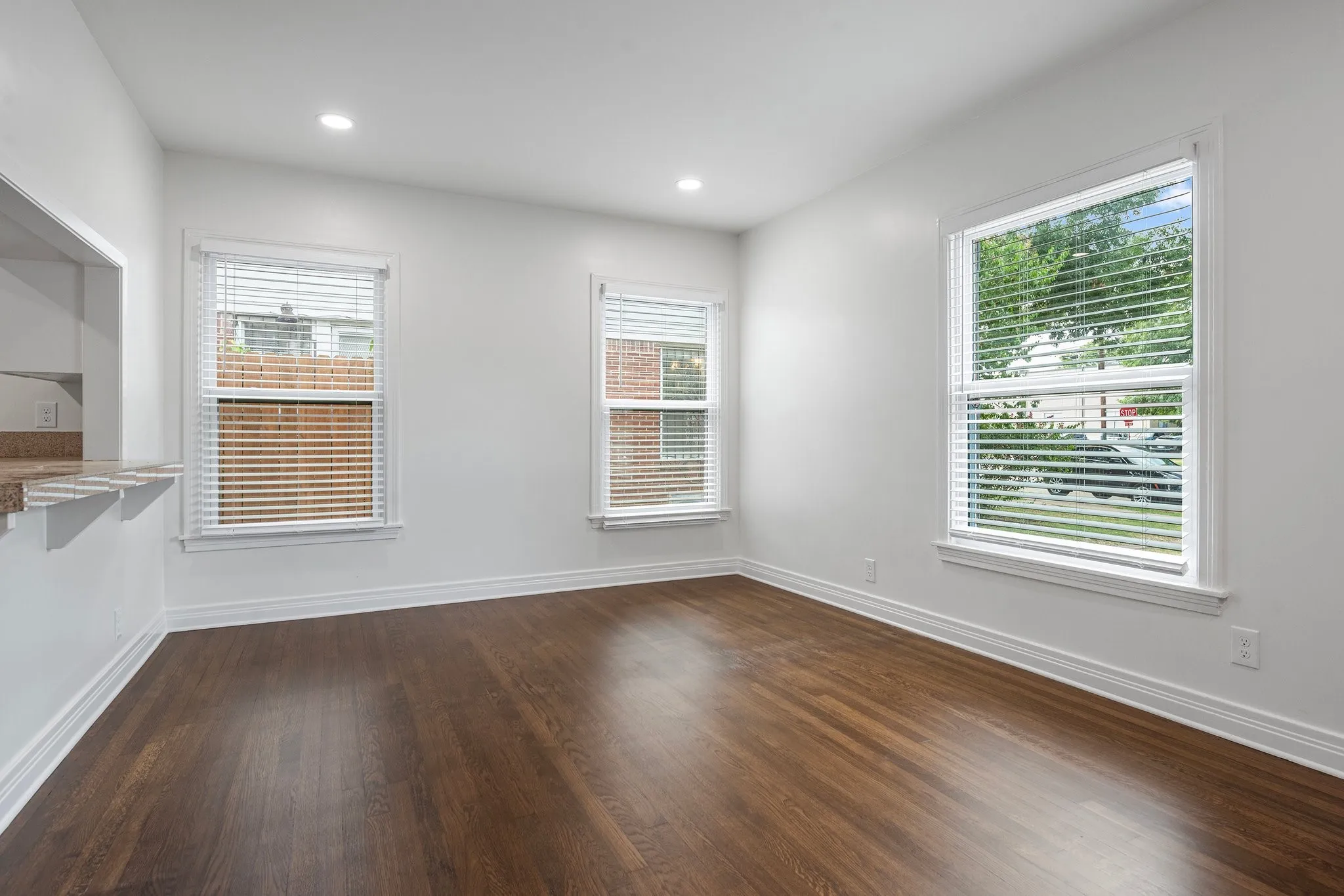 Large Living Room With Lots Of Natural Light.