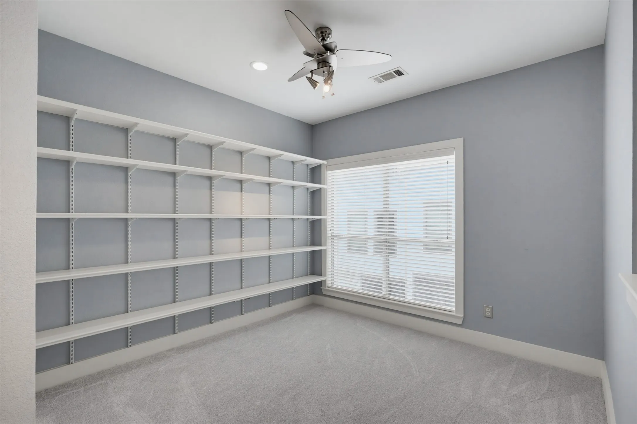 Condominium For Sale in Dallas County , 4830 Cedar Springs Road 30, Dallas, Texas 75219, 2 Bedroom, 3 Bathroom, 2 Garage spaces, 1,994 Sqft, built in 2005, mls#21304411, Real Estate Agent in Dallas, Homes For Sale in Dallas county, Homes For Sale in Dallas, Realtor in Dallas Texas, Real Estate Brokerage Independent Realty Texas, Luminita Cordes Realtor