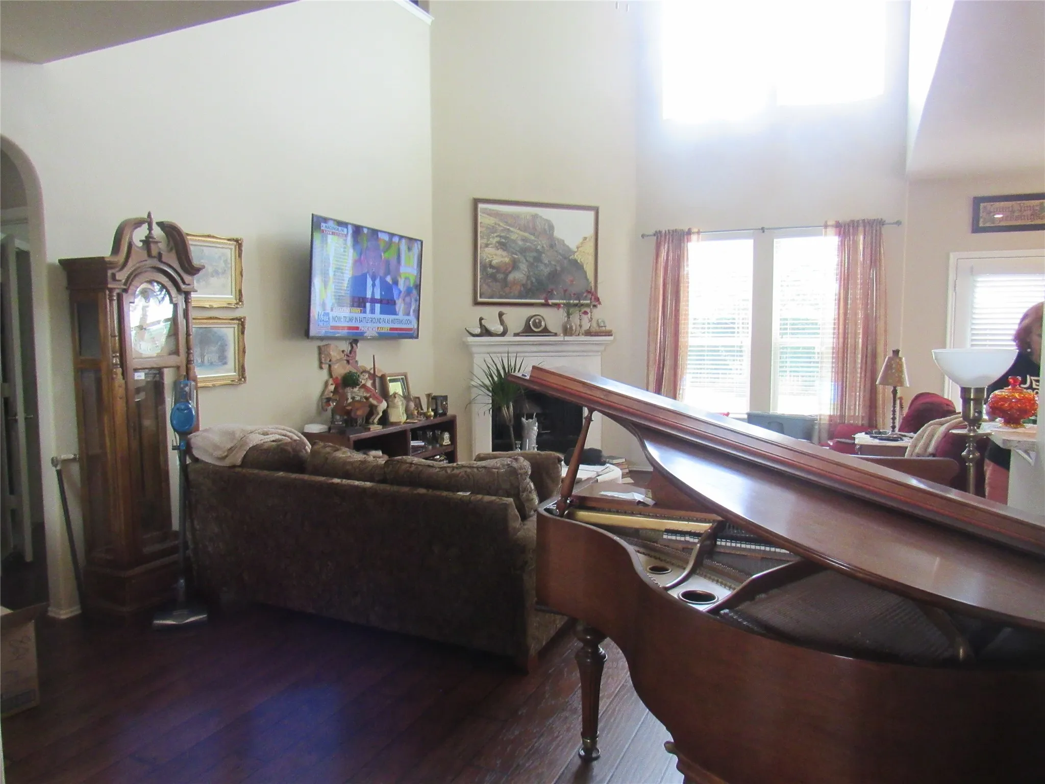 Single Family Residence For Sale in Grayson County , 1513 San Carlos Drive, Van Alstyne, Texas 75495, 4 Bedrooms, 3 Bathrooms, 2 Garage spaces, 2,490 Sqft, built in 2013, Price $415,000, mls#21311360, Real Estate Agent in Van Alstyne, Homes For Sale in Grayson county, Homes For Sale in Van Alstyne, Realtor in Van Alstyne Texas, Real Estate Brokerage Independent Realty Texas, Luminita Cordes Realtor